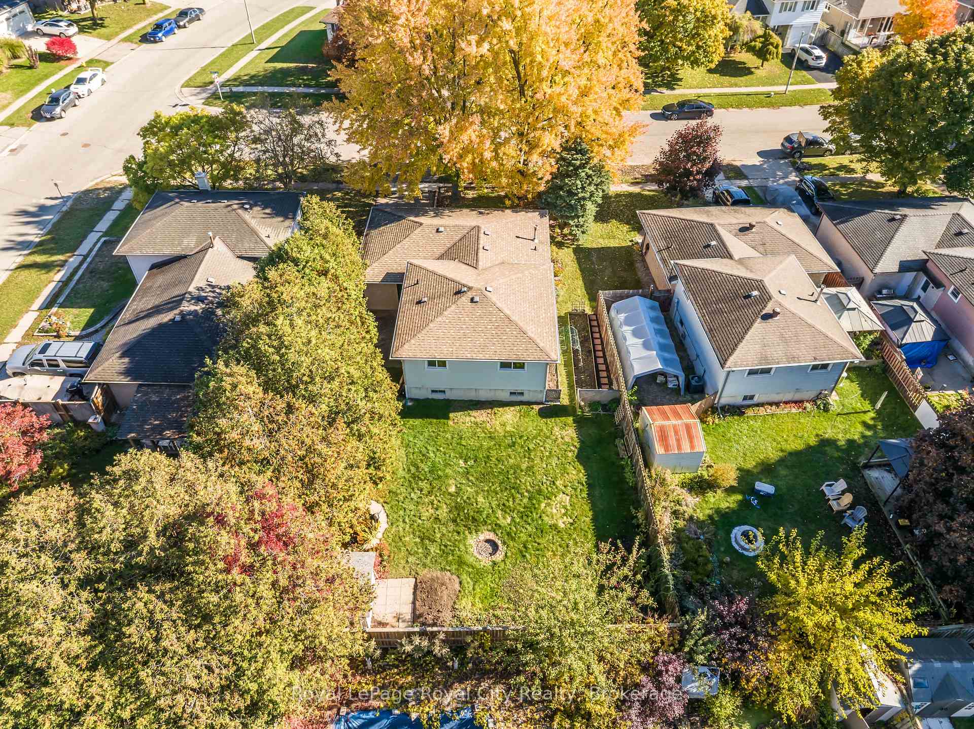 Photo 44 of 56 Forest Drive, Brant, Paris — HOMEH