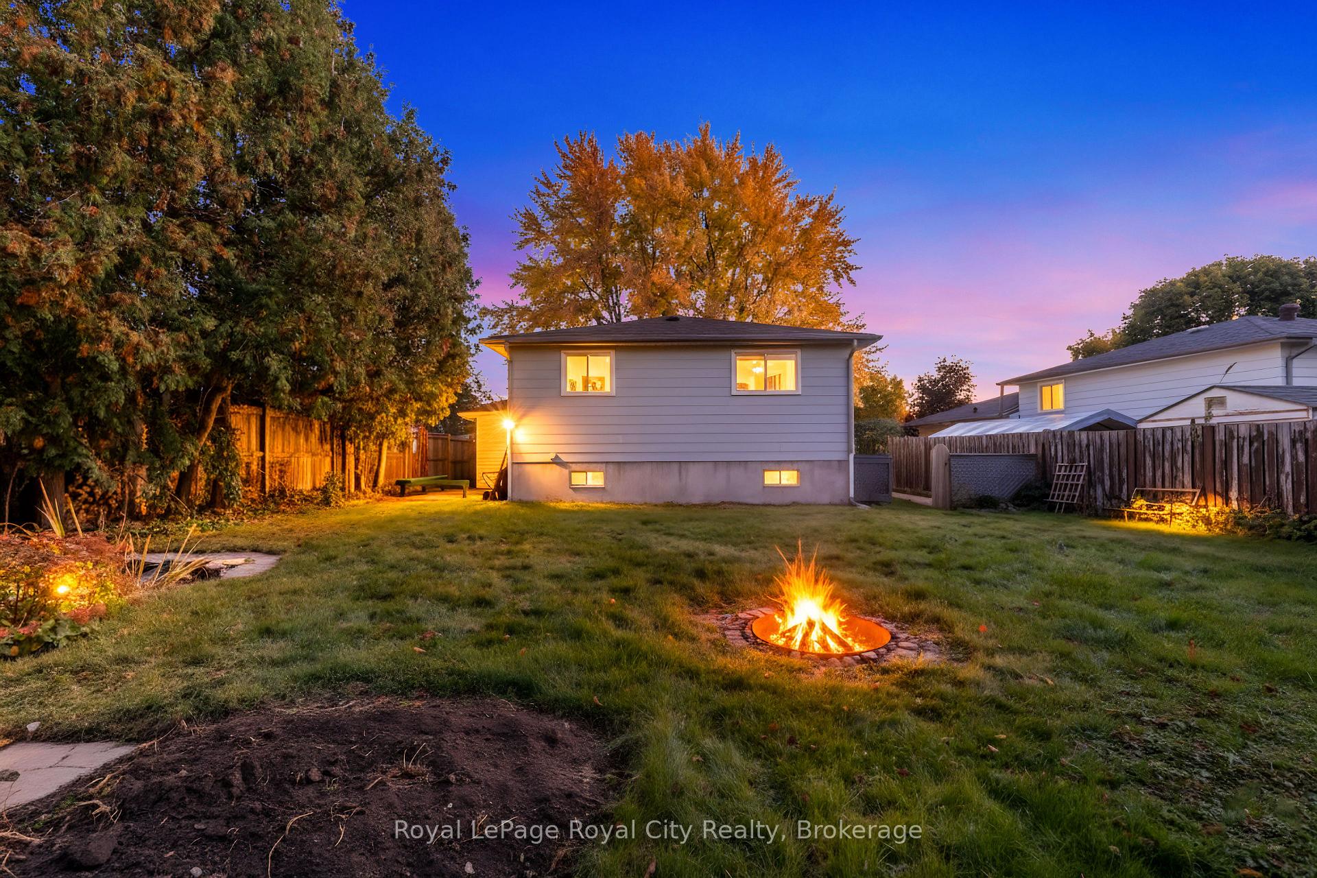 Photo 47 of 56 Forest Drive, Brant, Paris — HOMEH