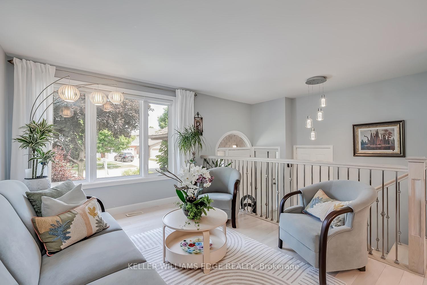 Photo 7 of 105 Glenhollow Drive, Hamilton, Stoney Creek Mountain — HOMEH