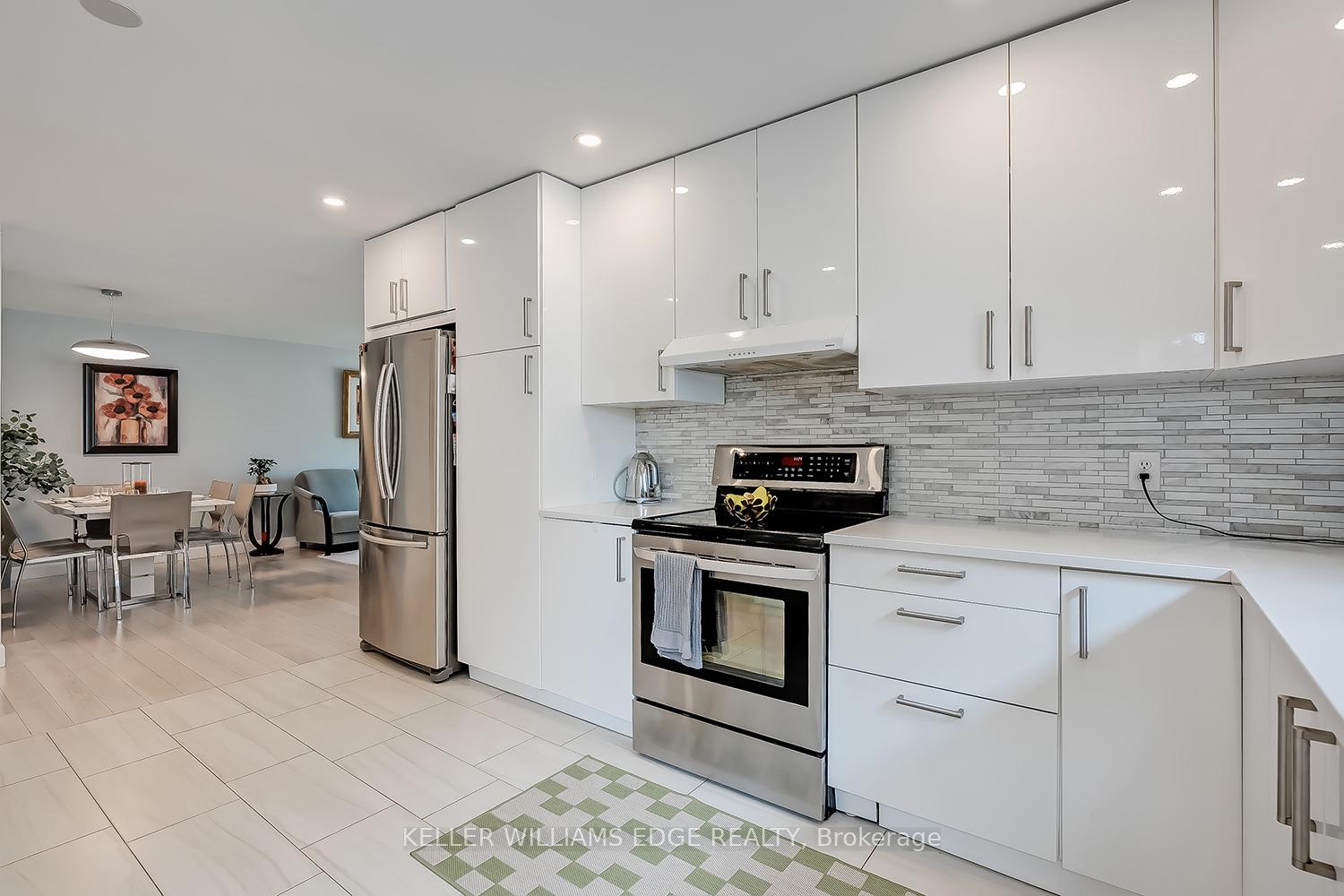 Photo 16 of 105 Glenhollow Drive, Hamilton, Stoney Creek Mountain — HOMEH