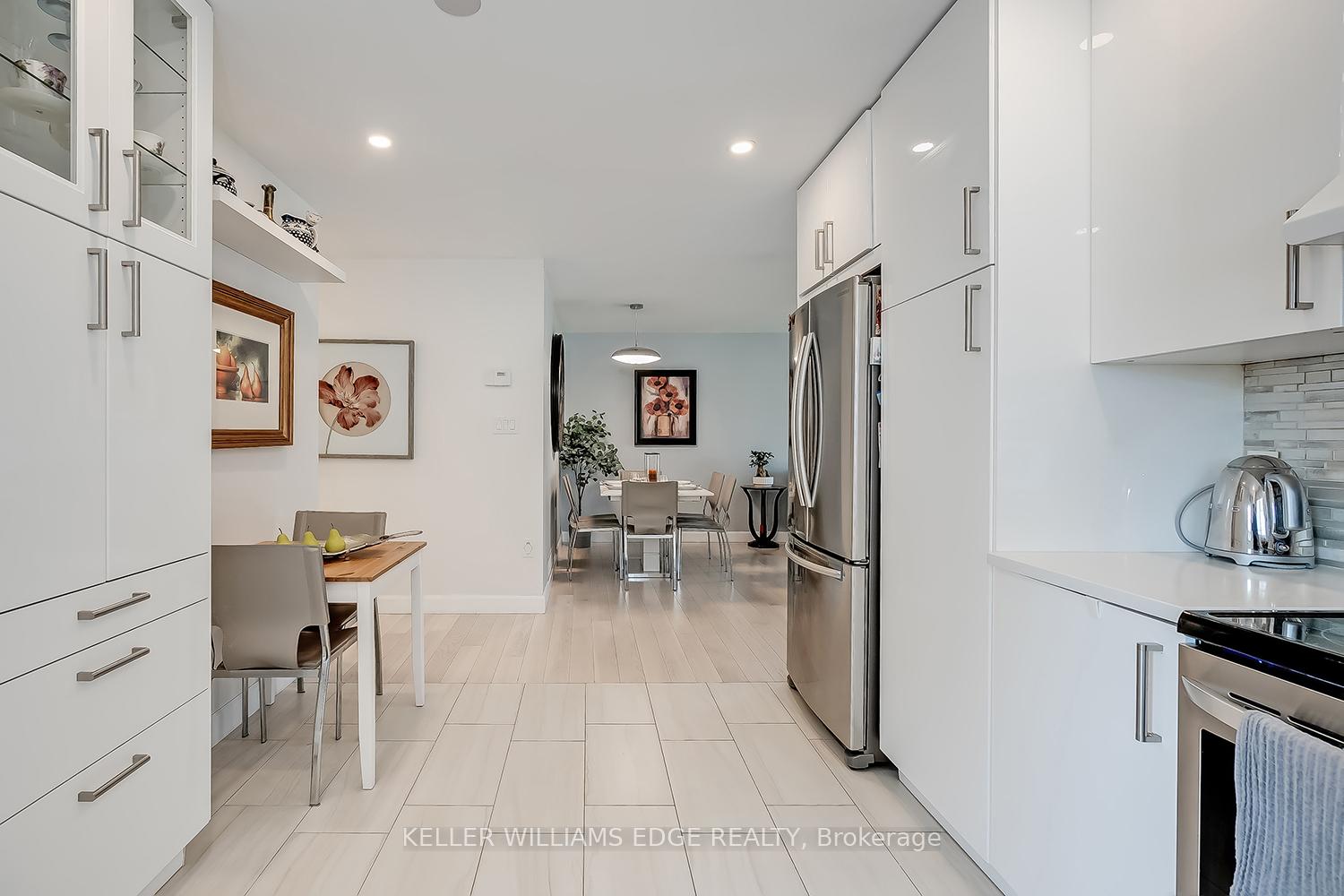 Photo 17 of 105 Glenhollow Drive, Hamilton, Stoney Creek Mountain — HOMEH