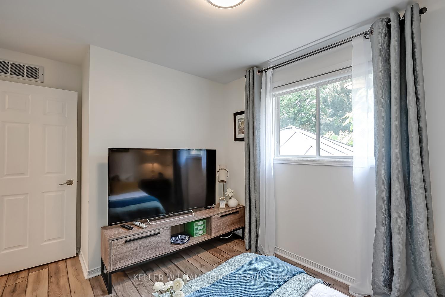 Photo 21 of 105 Glenhollow Drive, Hamilton, Stoney Creek Mountain — HOMEH