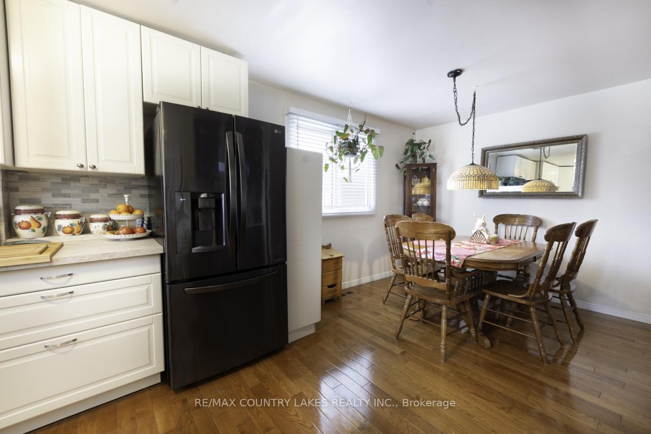Photo 12 of 228 Lakeland Crescent, Brock, Beaverton — HOMEH