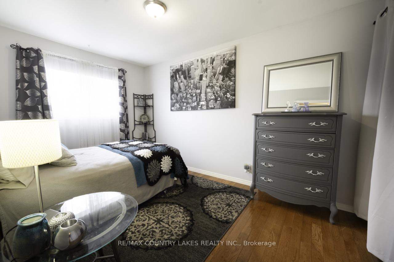Photo 17 of 228 Lakeland Crescent, Brock, Beaverton — HOMEH