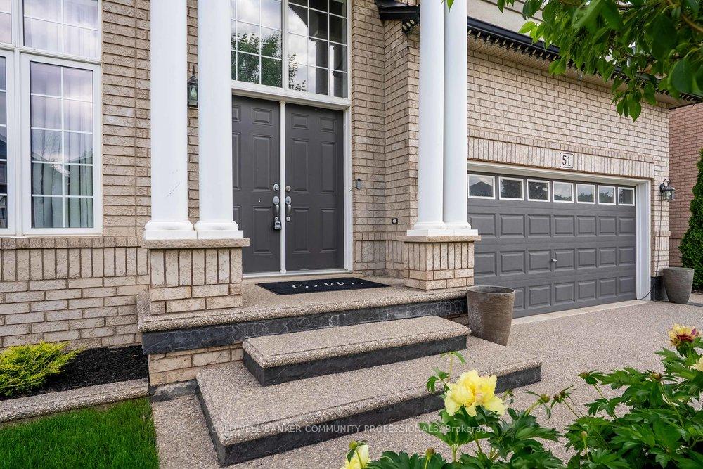 Photo 3 of 51 Weaver Drive, Hamilton, Meadowlands — HOMEH