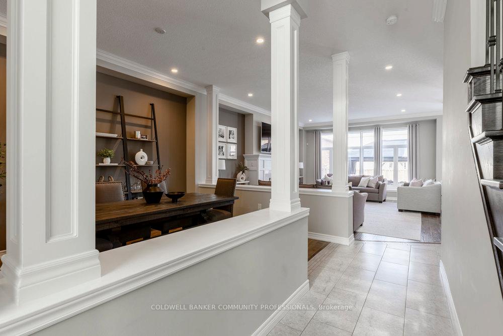 Photo 4 of 51 Weaver Drive, Hamilton, Meadowlands — HOMEH