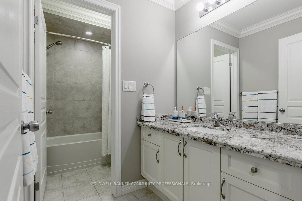 Photo 37 of 51 Weaver Drive, Hamilton, Meadowlands — HOMEH