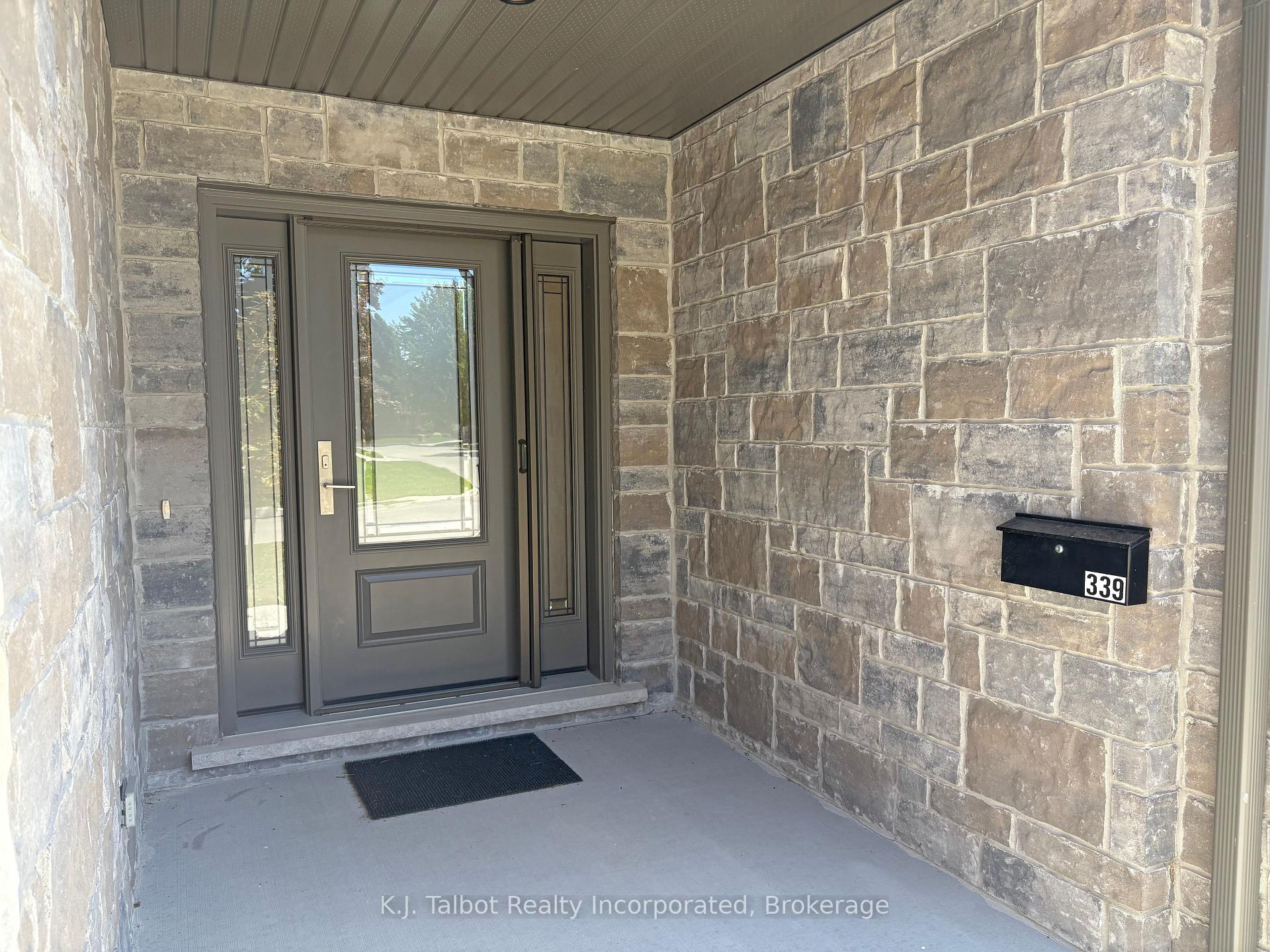 Photo 2 of 339 South Street S, Goderich, Goderich (Town) — HOMEH