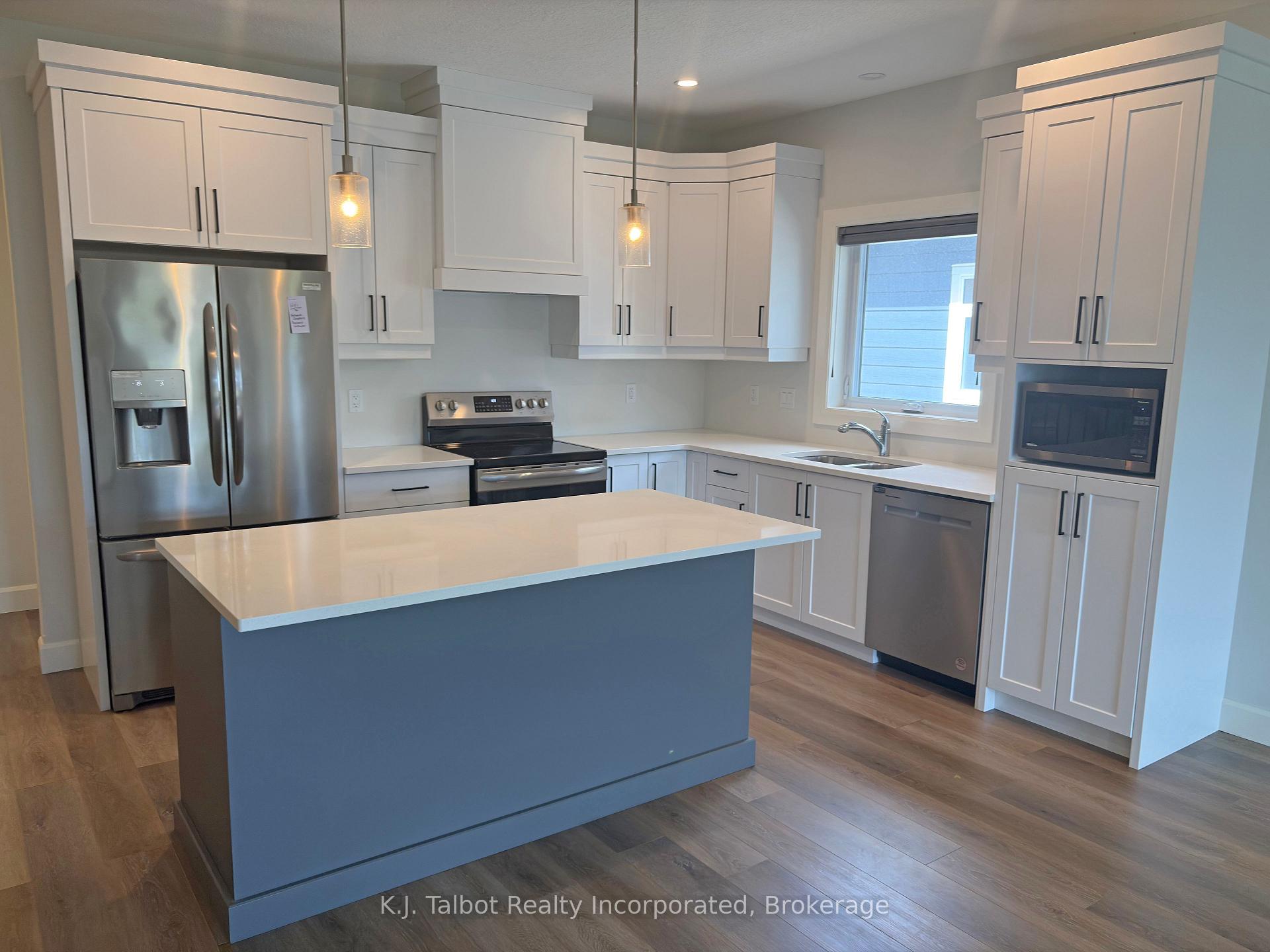 Photo 16 of 339 South Street S, Goderich, Goderich (Town) — HOMEH