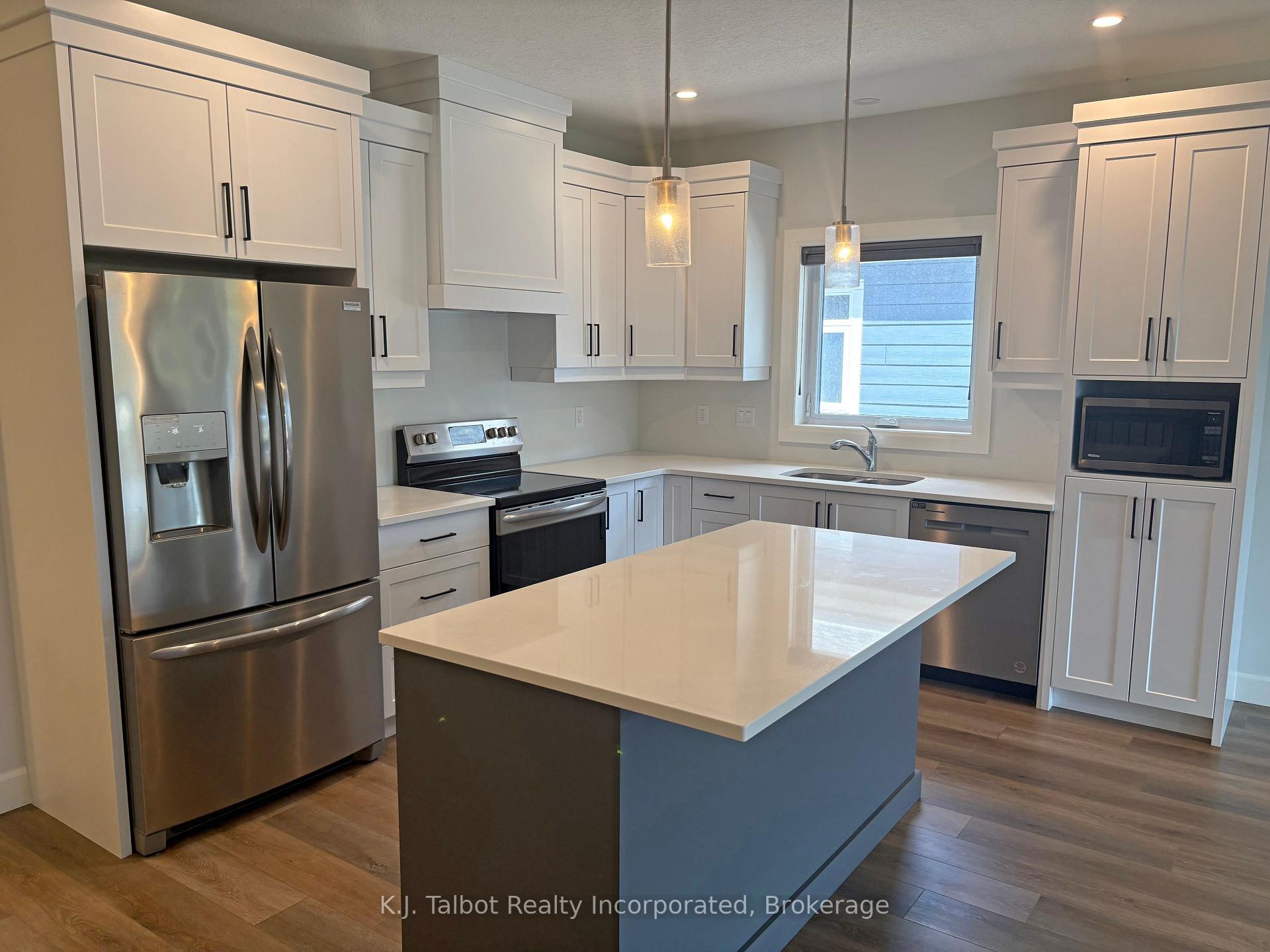 Photo 10 of 339 South Street S, Goderich, Goderich (Town) — HOMEH