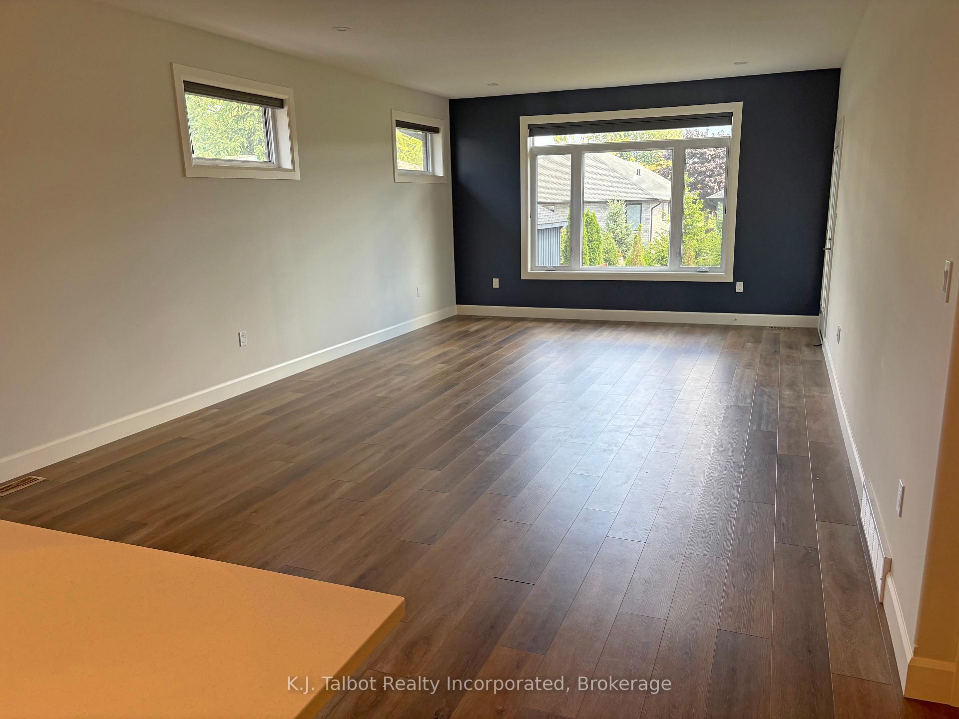 Photo 15 of 339 South Street S, Goderich, Goderich (Town) — HOMEH