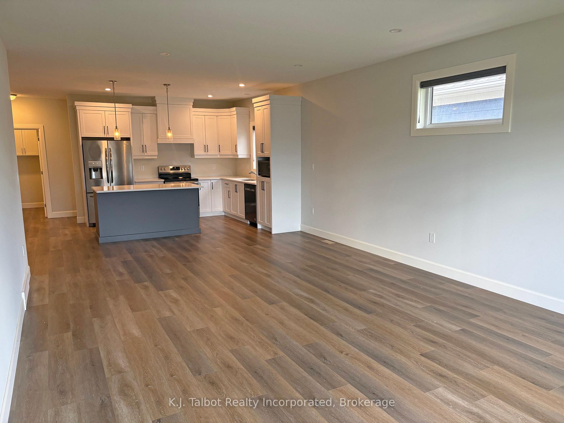 Photo 17 of 339 South Street S, Goderich, Goderich (Town) — HOMEH