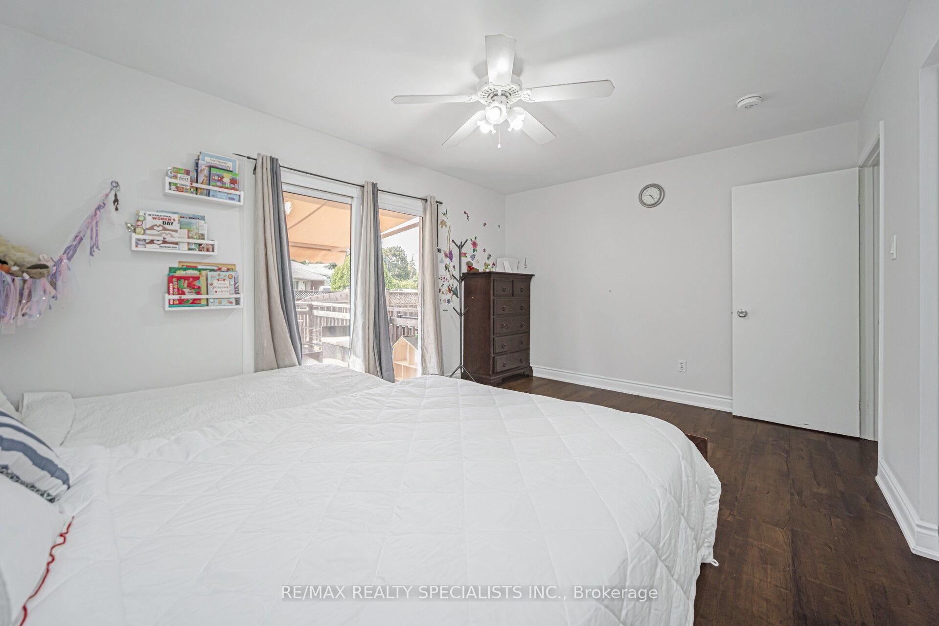 Photo 9 of 2 Dunster Crescent, Brampton, Southgate — HOMEH