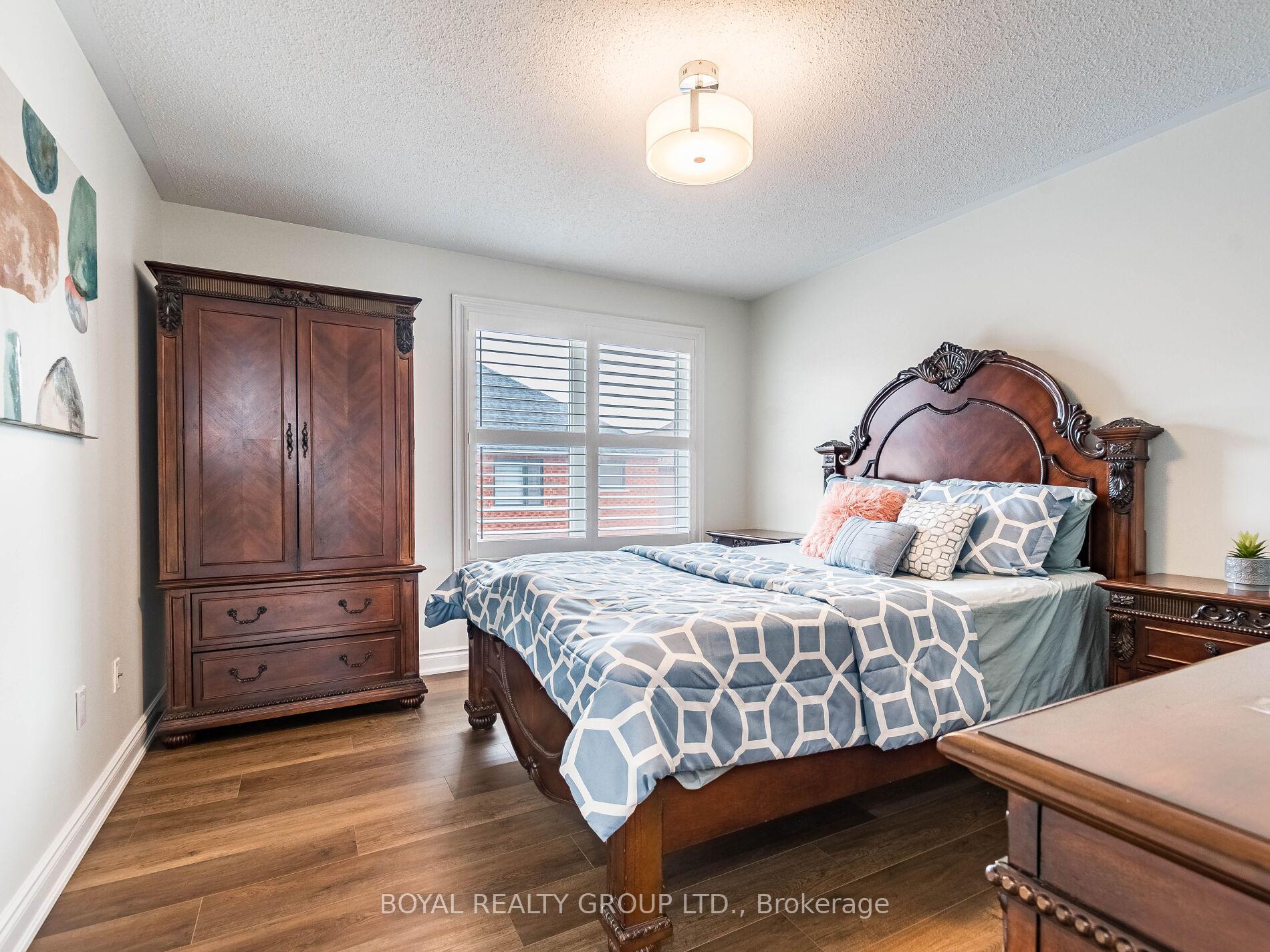 Photo 24 of 13 Crevice Gate, Brampton, Sandringham-Wellington — HOMEH