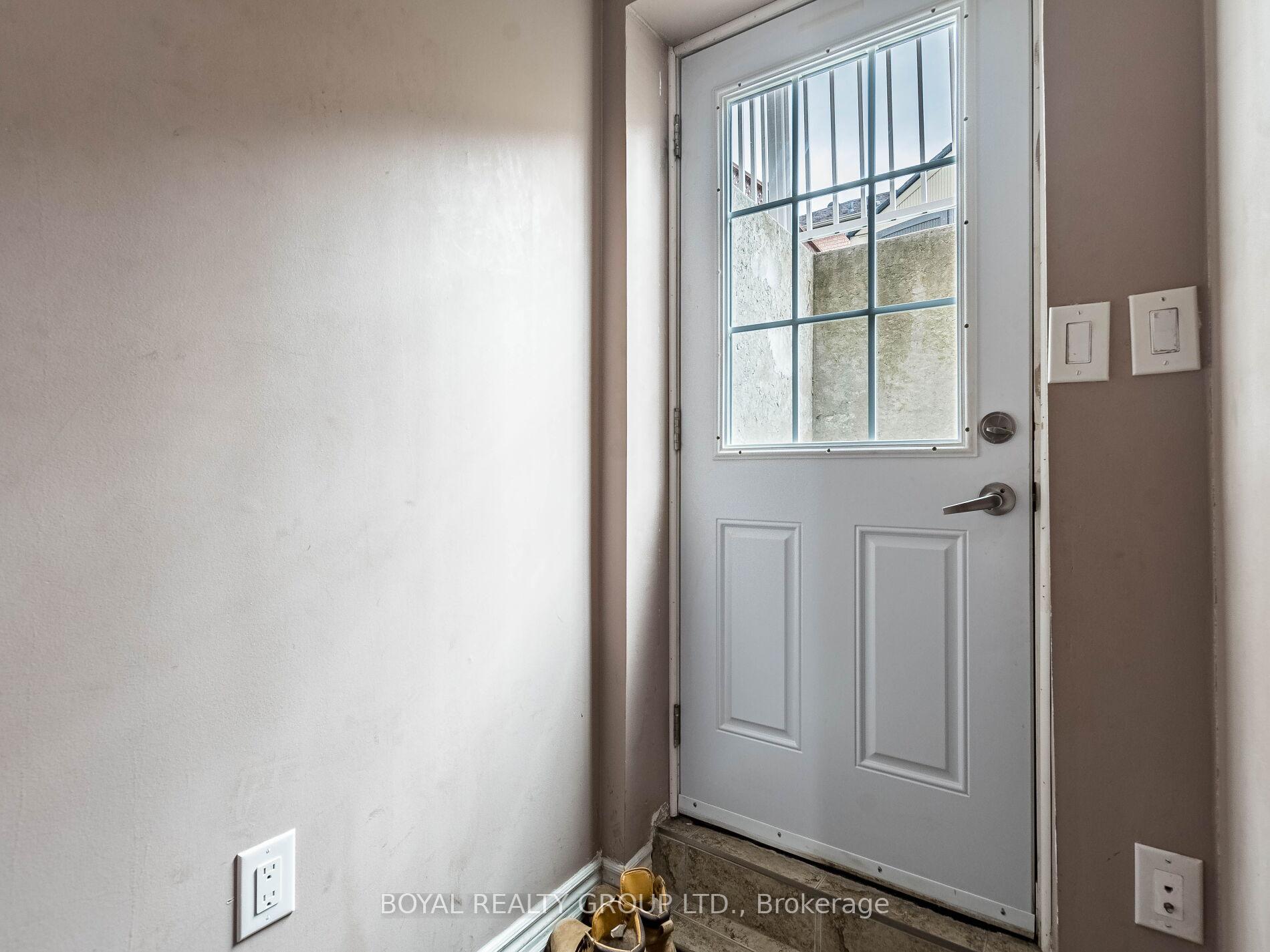 Photo 36 of 13 Crevice Gate, Brampton, Sandringham-Wellington — HOMEH