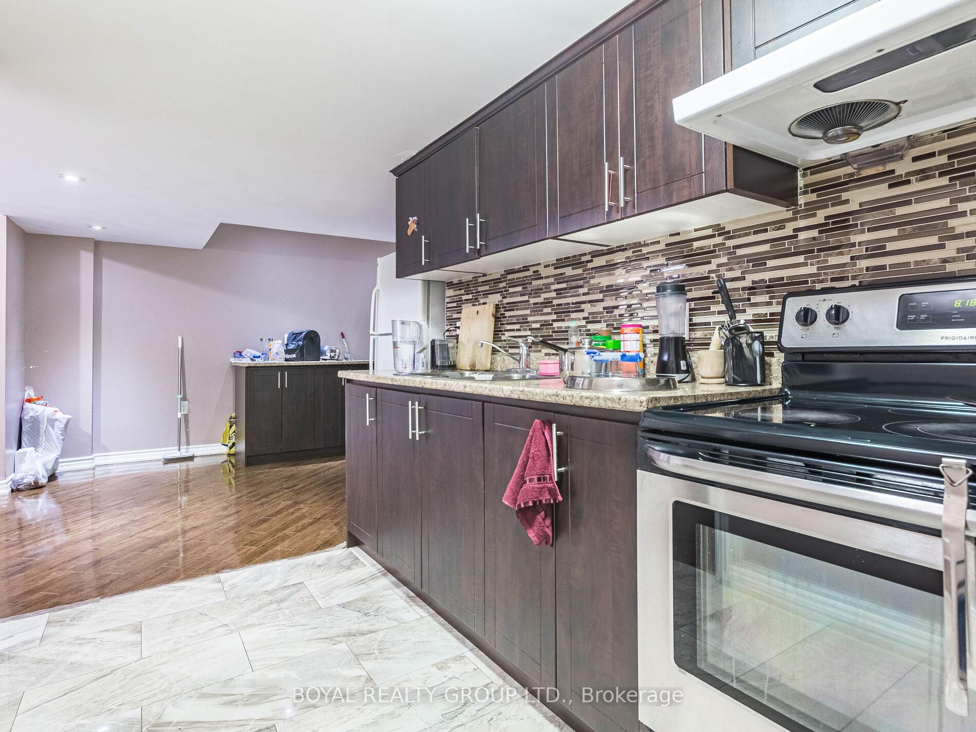Photo 34 of 13 Crevice Gate, Brampton, Sandringham-Wellington — HOMEH