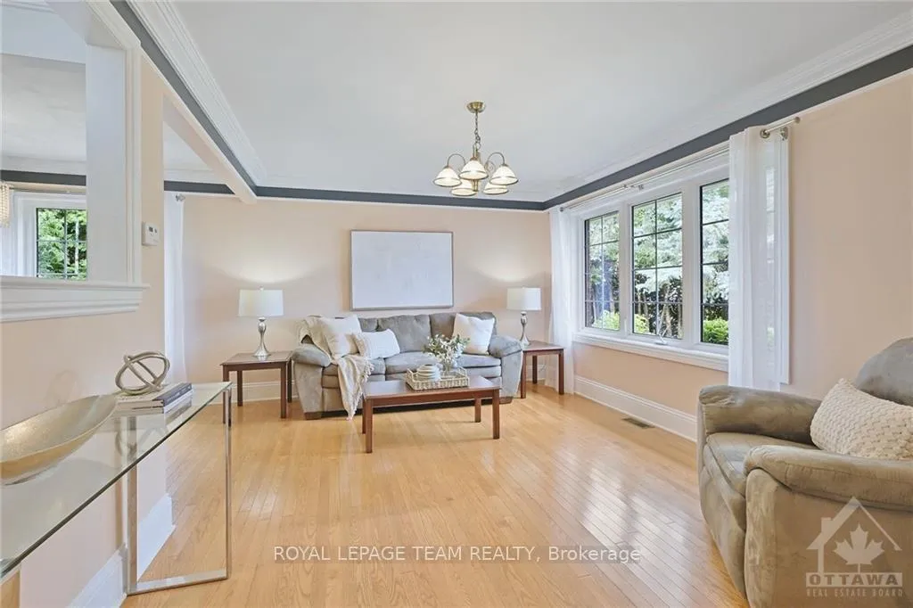 Photo 6 of 1133 Normandy Crescent, Ottawa, Borden Farm/Stewart Farm/Carleton Heights/Parkwood Hills — HOMEH