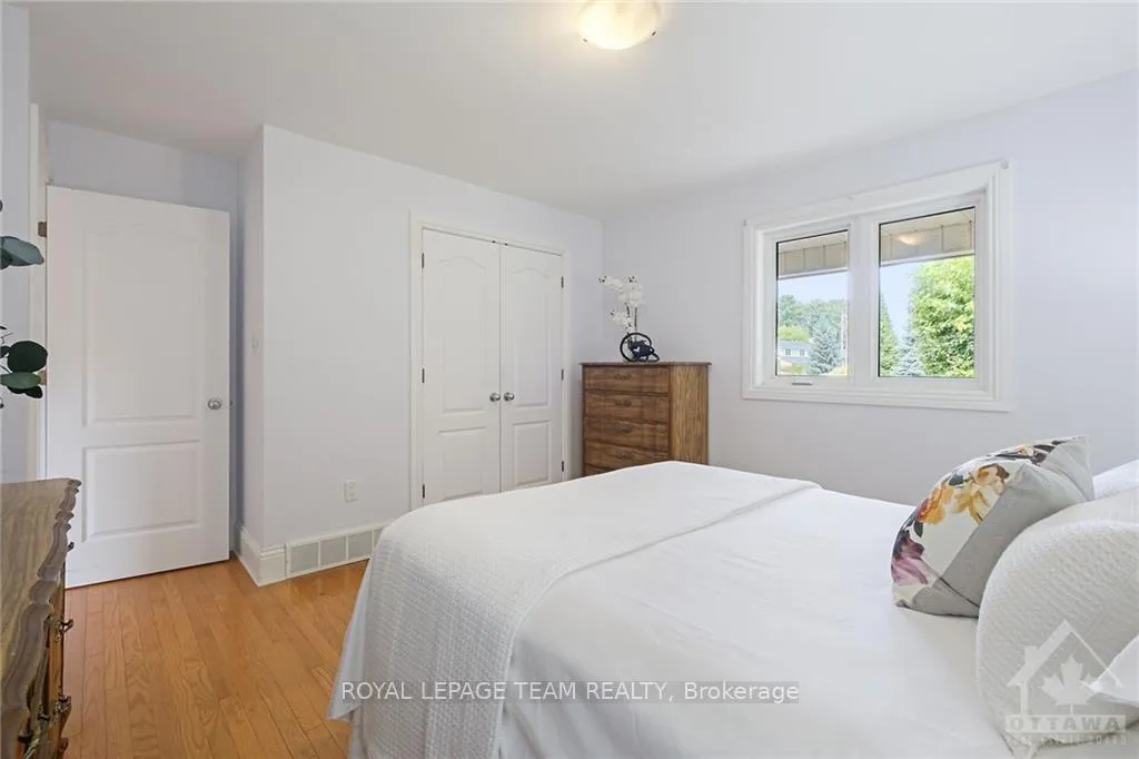 Photo 19 of 1133 Normandy Crescent, Ottawa, Borden Farm/Stewart Farm/Carleton Heights/Parkwood Hills — HOMEH