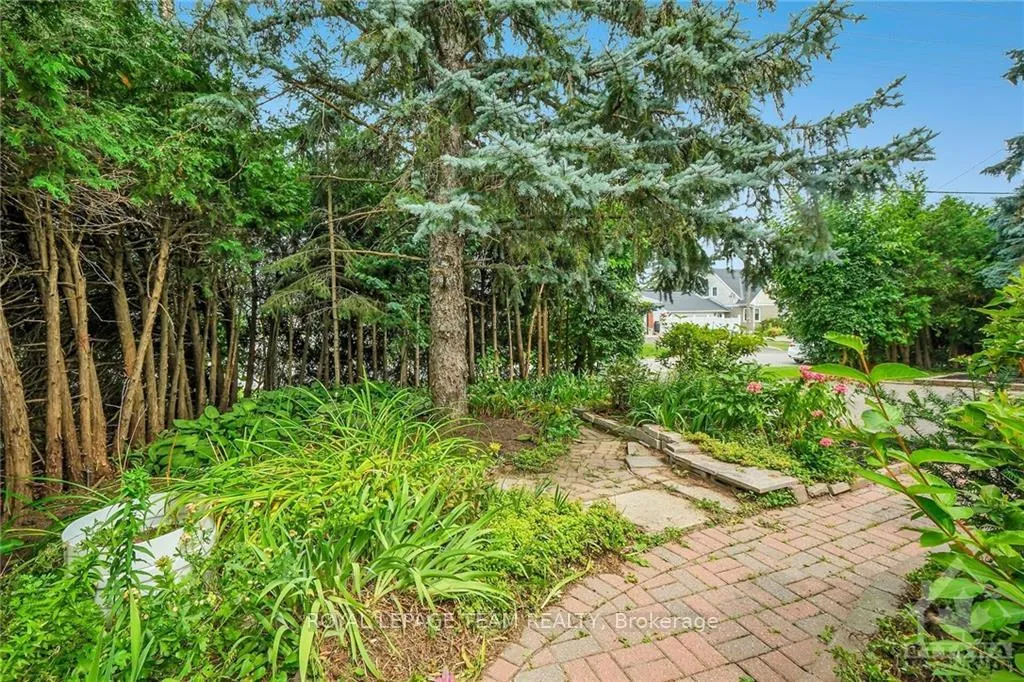 Photo 27 of 1133 Normandy Crescent, Ottawa, Borden Farm/Stewart Farm/Carleton Heights/Parkwood Hills — HOMEH