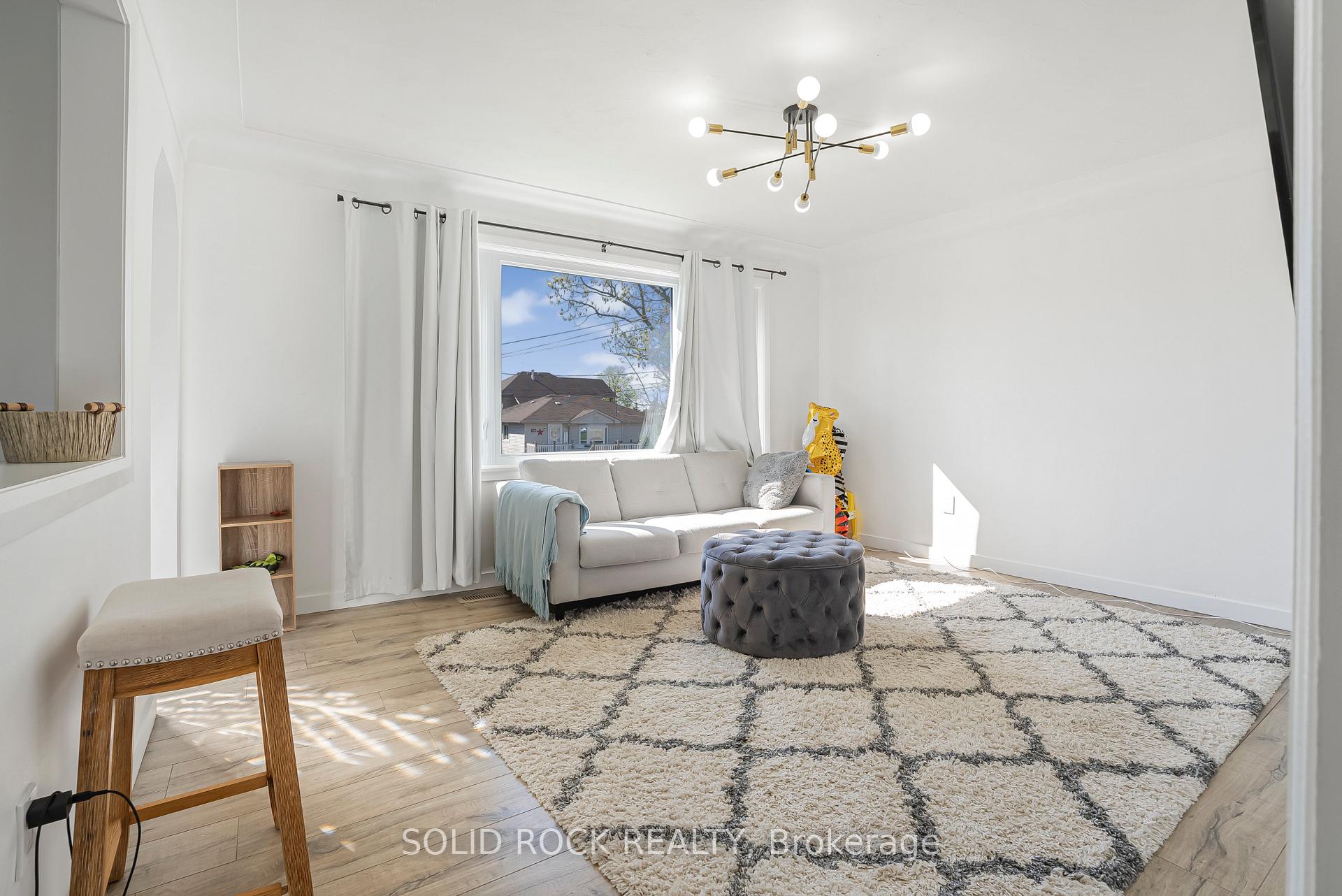 Photo 5 of 60 Lincoln Road, Hamilton, Stoney Creek — HOMEH