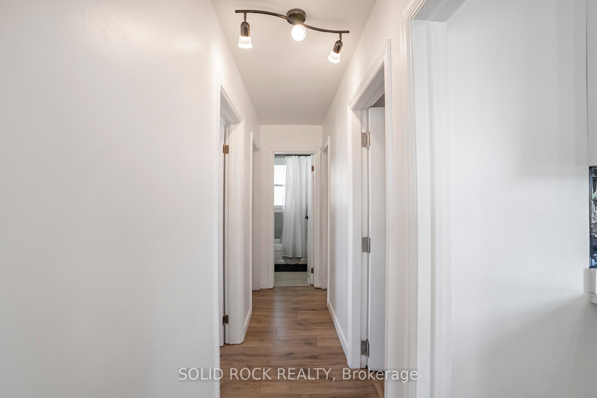 Photo 6 of 60 Lincoln Road, Hamilton, Stoney Creek — HOMEH