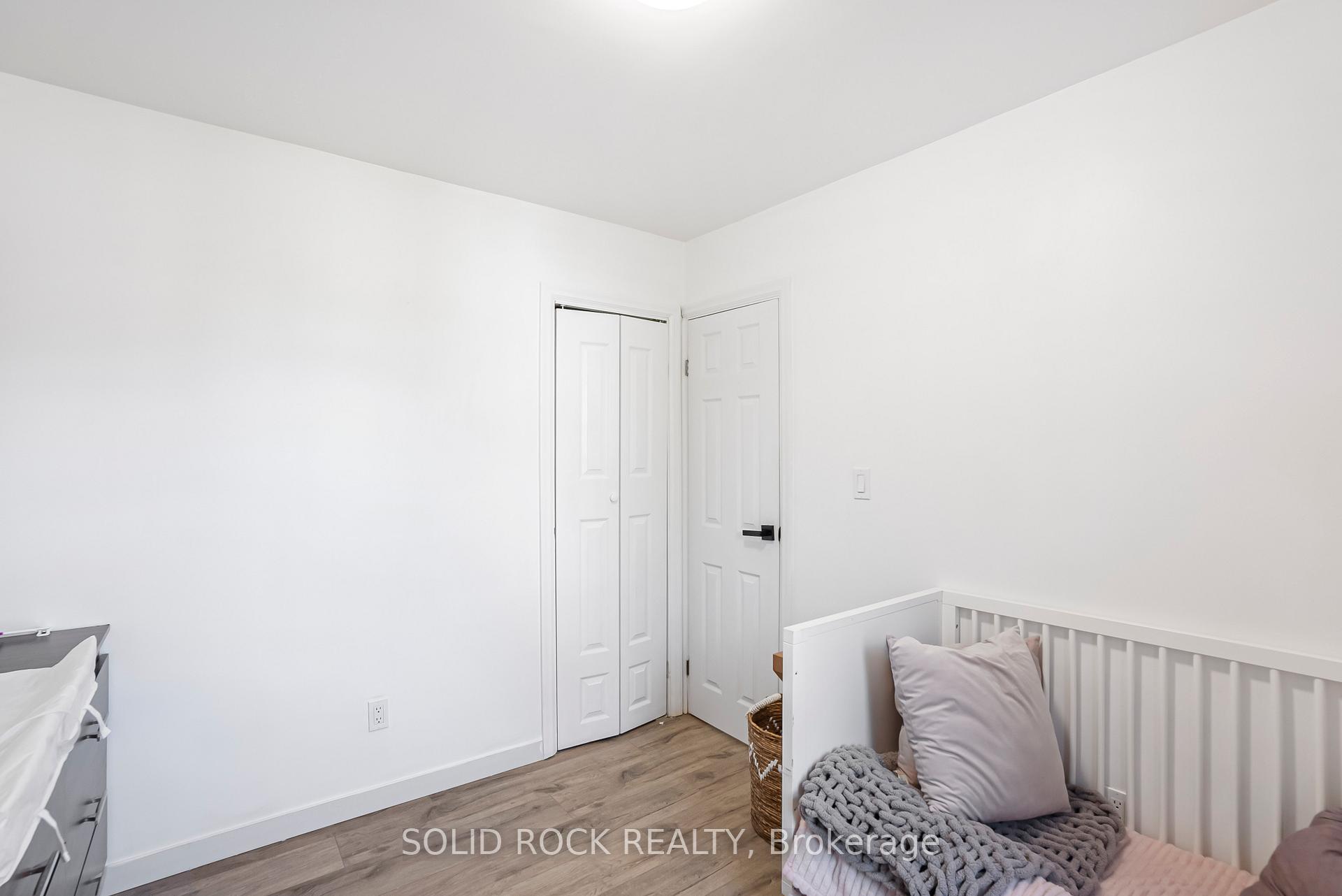 Photo 12 of 60 Lincoln Road, Hamilton, Stoney Creek — HOMEH