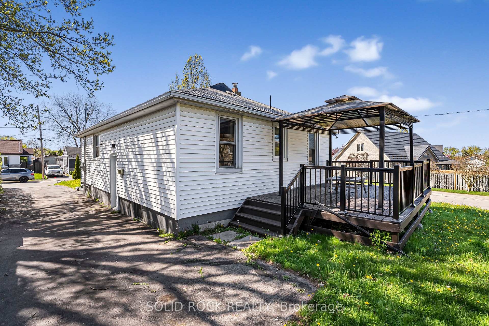 Photo 22 of 60 Lincoln Road, Hamilton, Stoney Creek — HOMEH