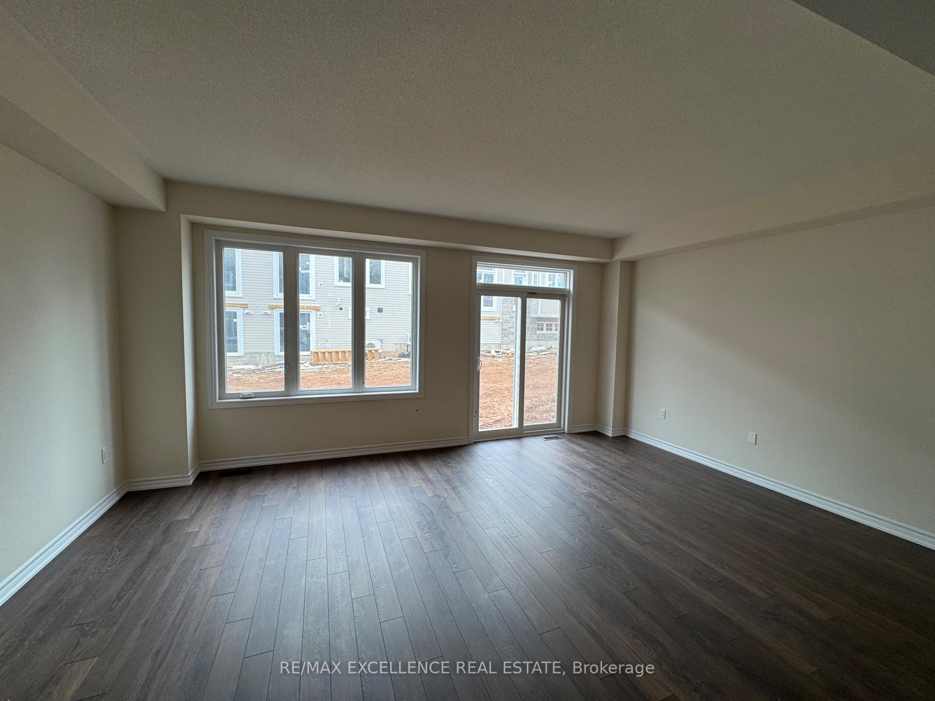 Photo 4 of 118 Mcgill Avenue, Erin — HOMEH