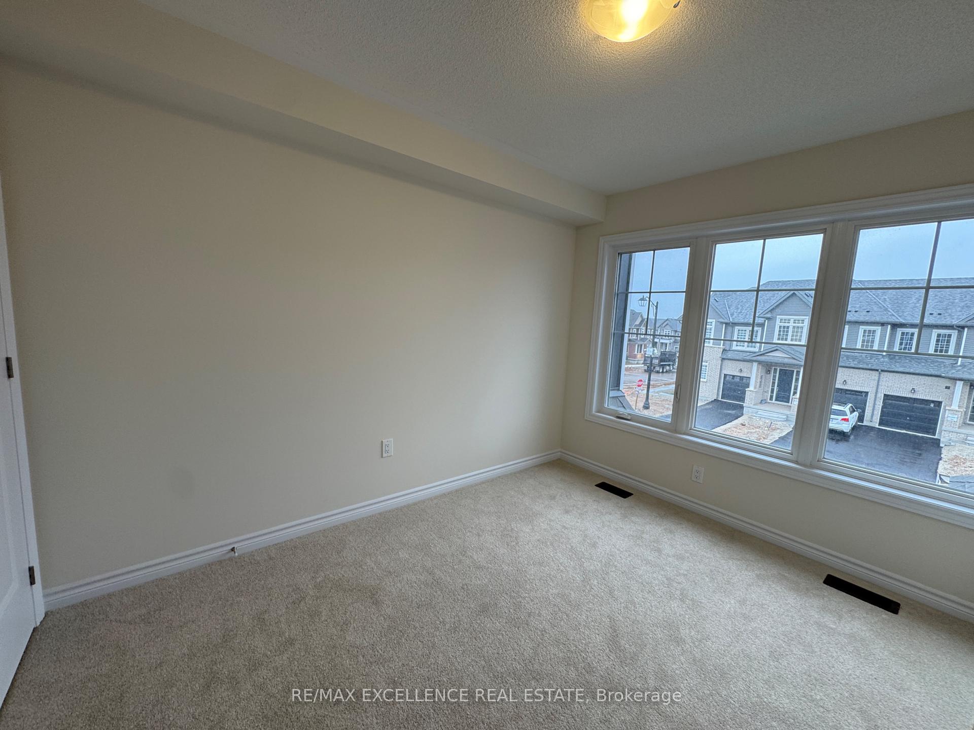 Photo 11 of 118 Mcgill Avenue, Erin — HOMEH