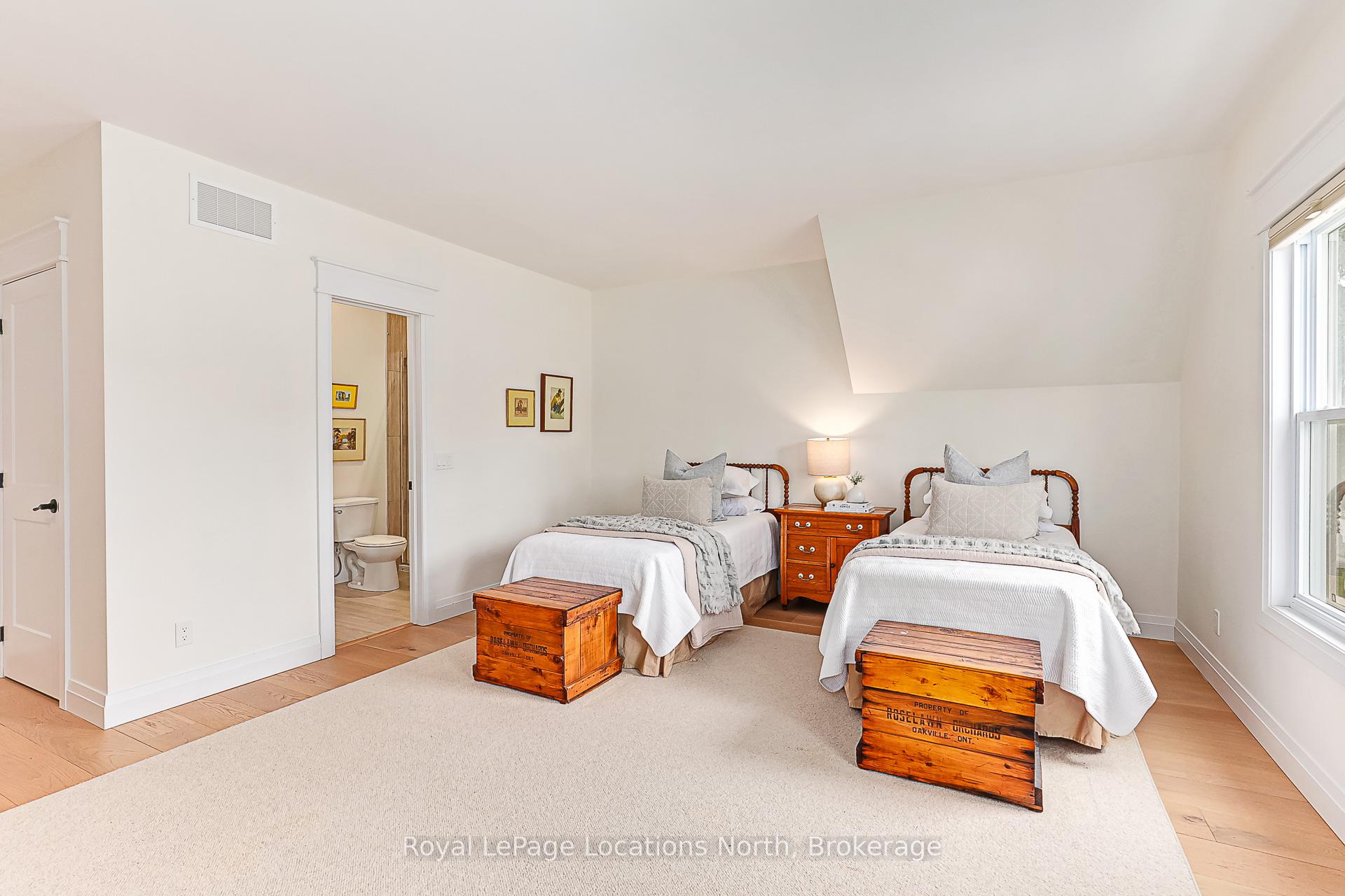Photo 25 of 158 Cedar Street, Collingwood — HOMEH
