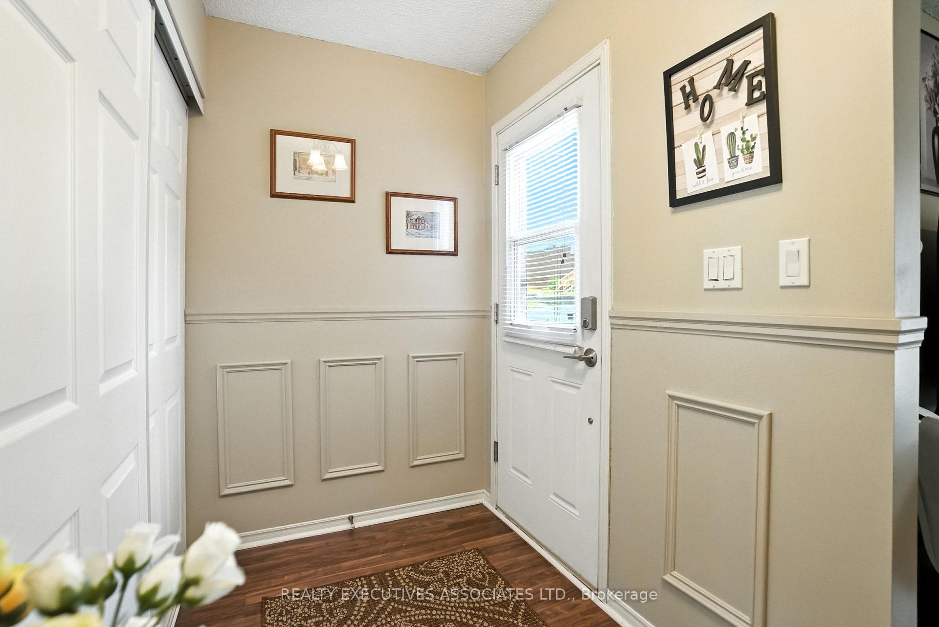 Photo 4 of 77B Queen Street, Clarington, Bowmanville — HOMEH