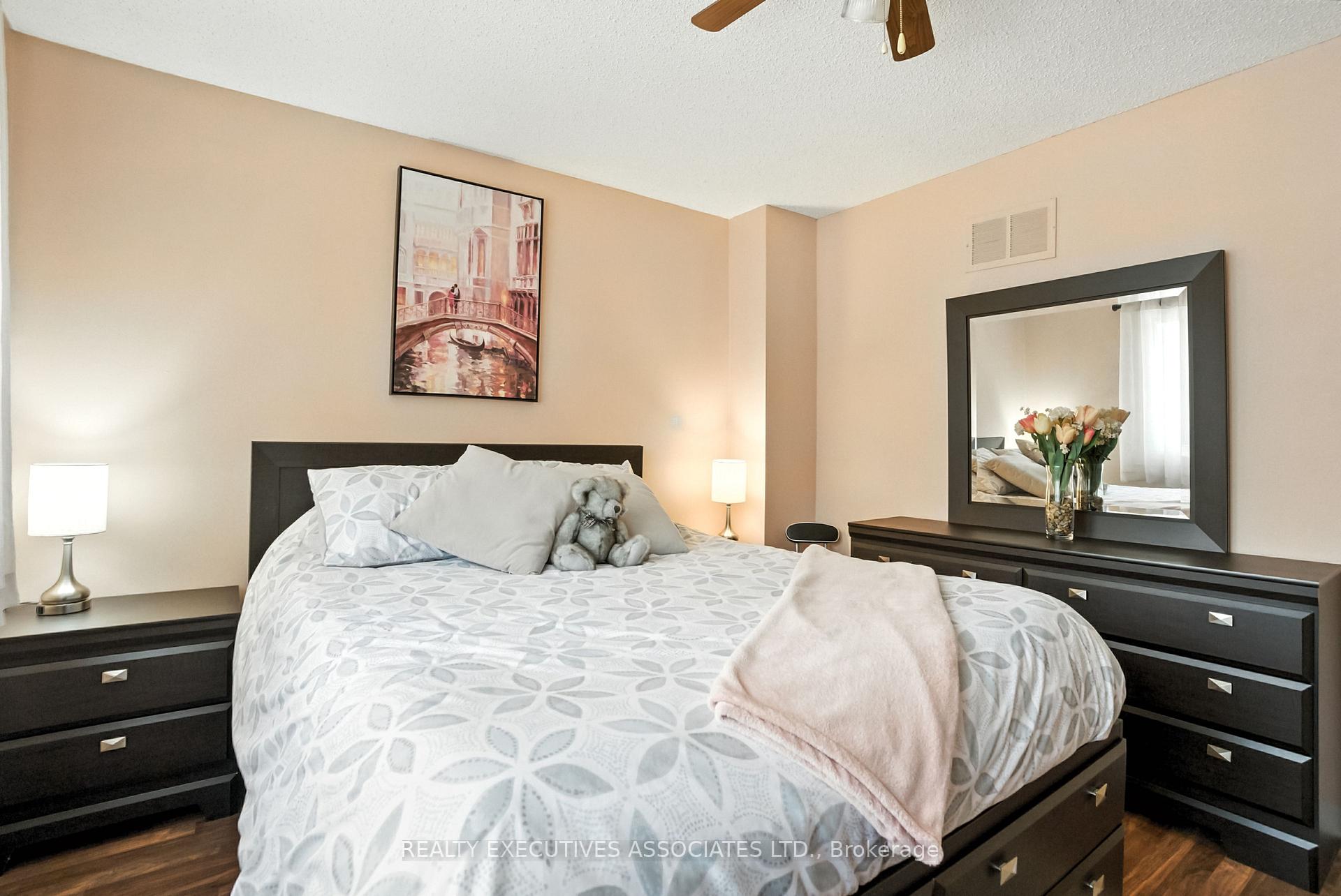 Photo 18 of 77B Queen Street, Clarington, Bowmanville — HOMEH