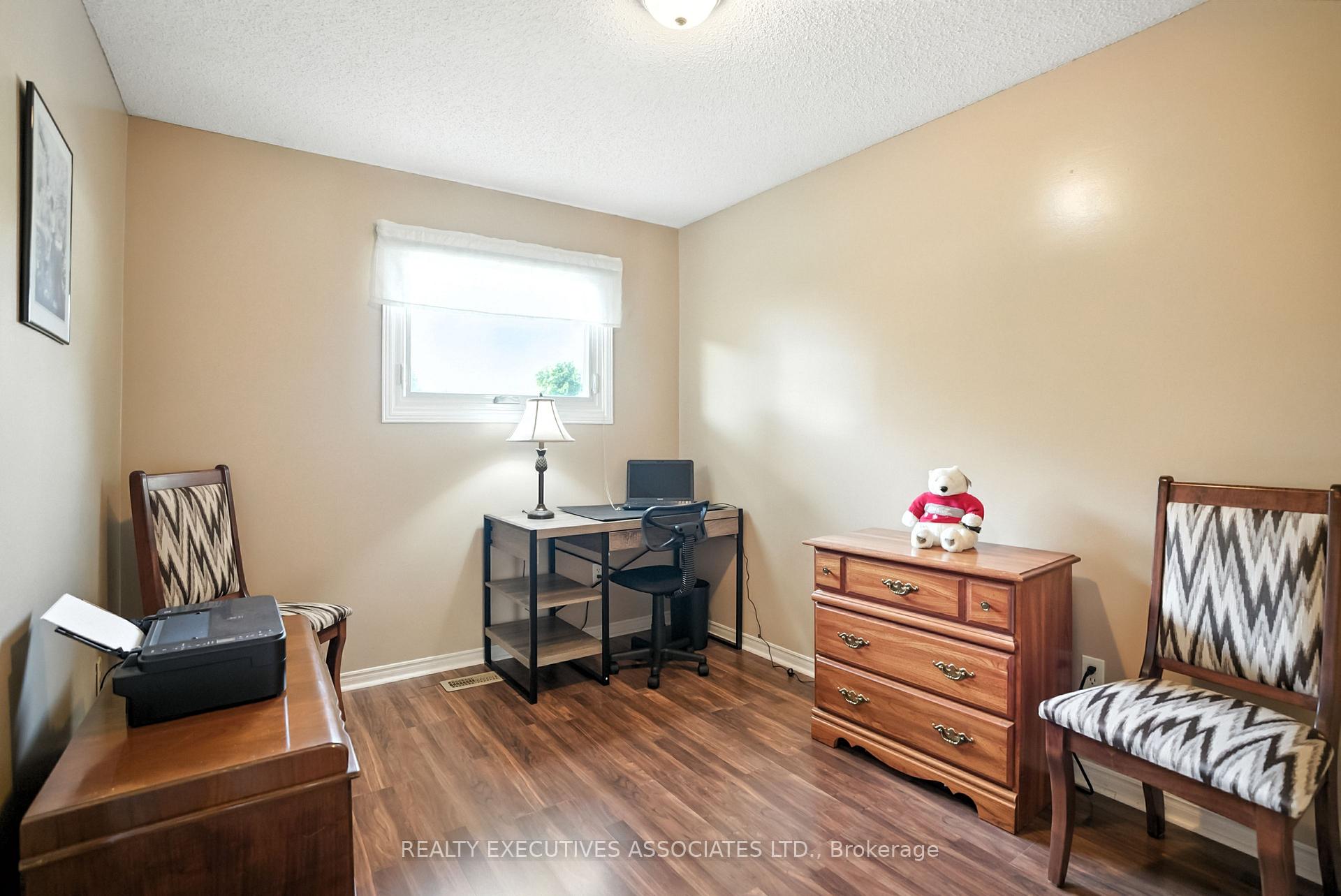 Photo 17 of 77B Queen Street, Clarington, Bowmanville — HOMEH