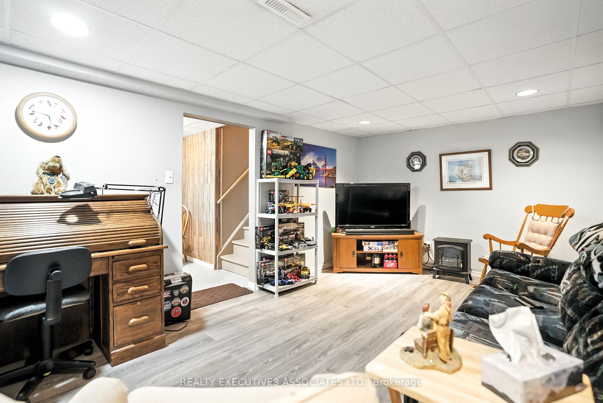 Photo 19 of 77B Queen Street, Clarington, Bowmanville — HOMEH