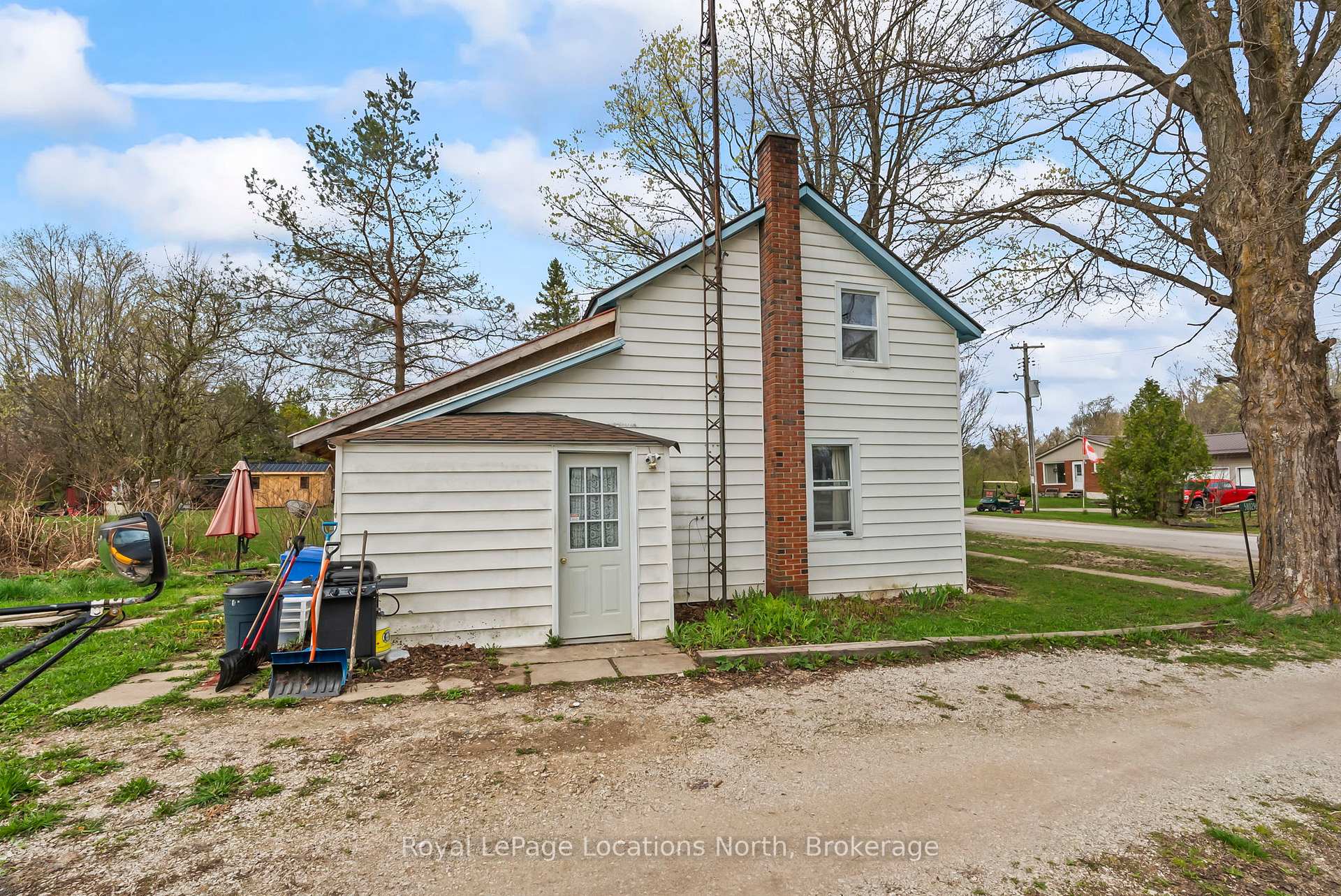 Photo 2 of 580296 Sideroad 60, Chatsworth — HOMEH