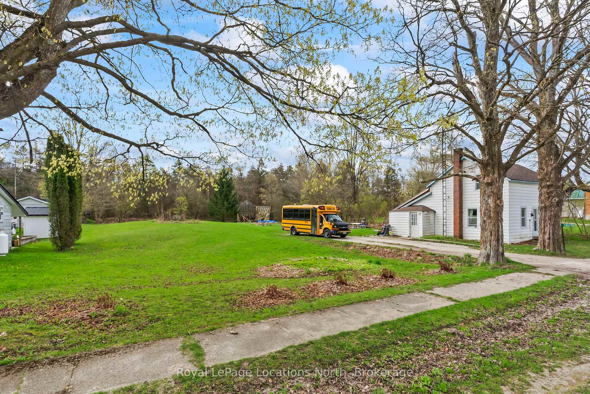 Photo 6 of 580296 Sideroad 60, Chatsworth — HOMEH