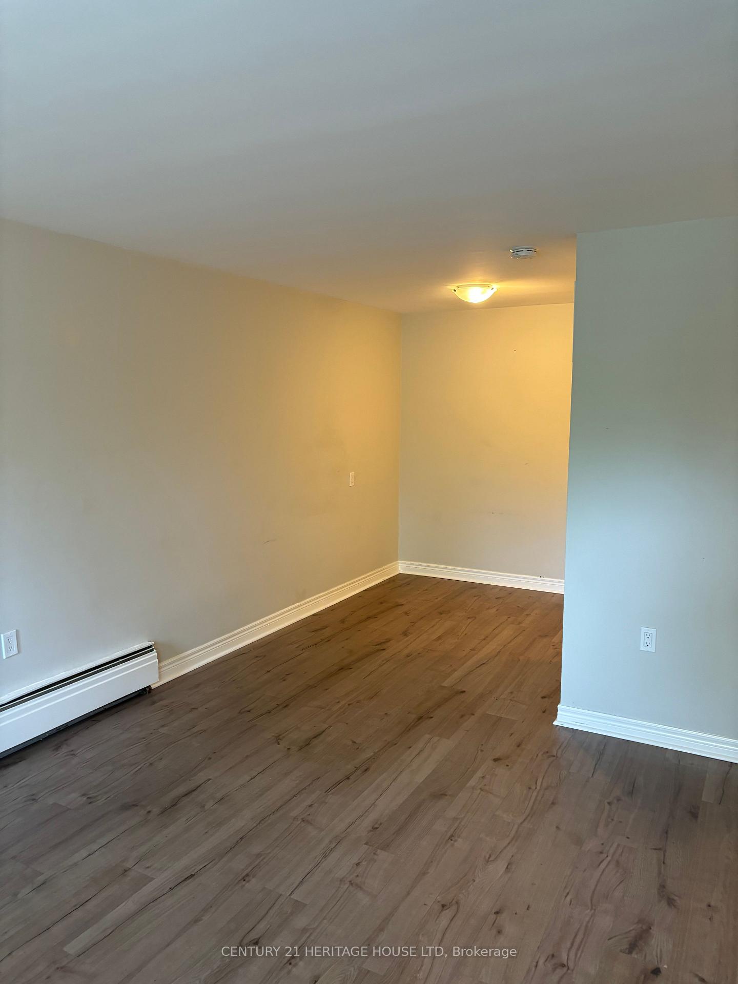 Photo 3 of Unit 304, 31 Parkside Drive, St. Thomas — HOMEH