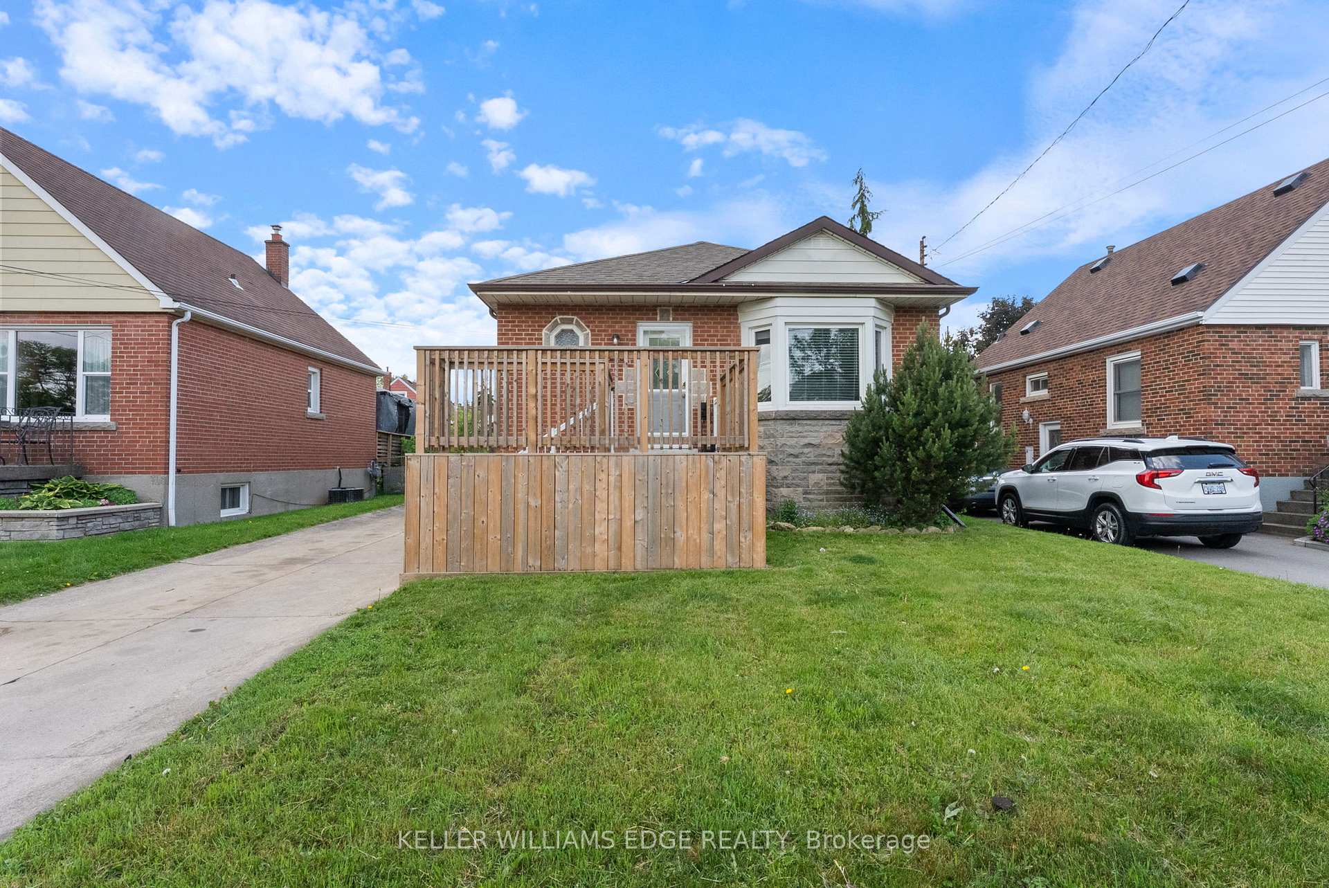 Front of 280 Montrose Avenue