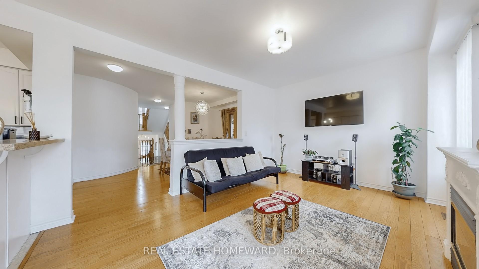 Photo 7 of 23 Pathmaster Road, Brampton, Bram East — HOMEH
