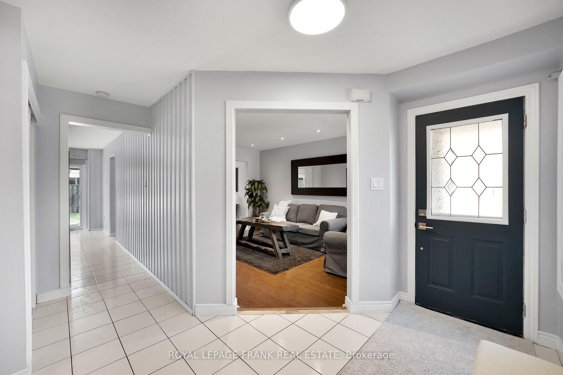 Photo 3 of 110 Tipton Crescent, Ajax, Central West — HOMEH