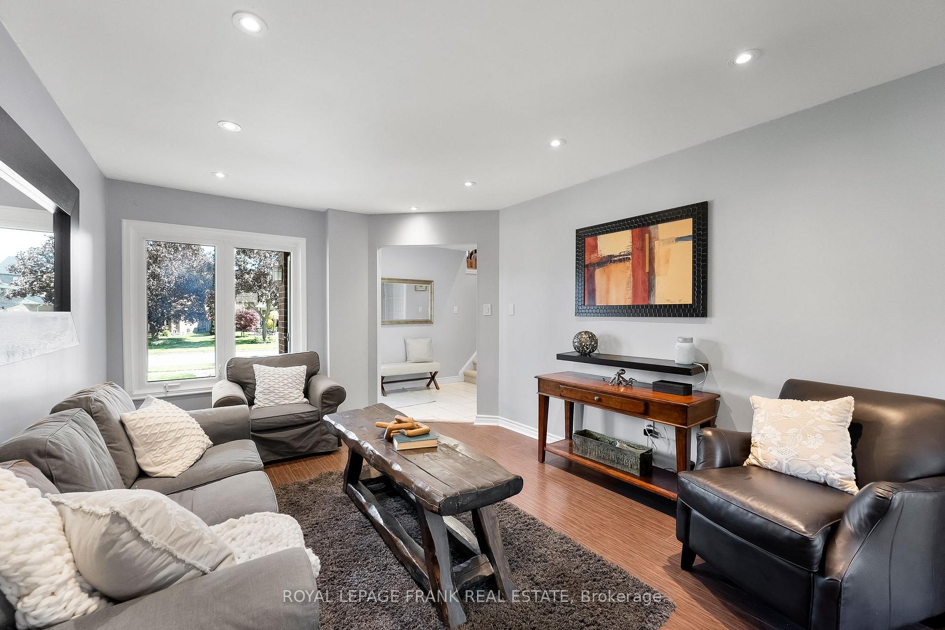 Photo 4 of 110 Tipton Crescent, Ajax, Central West — HOMEH