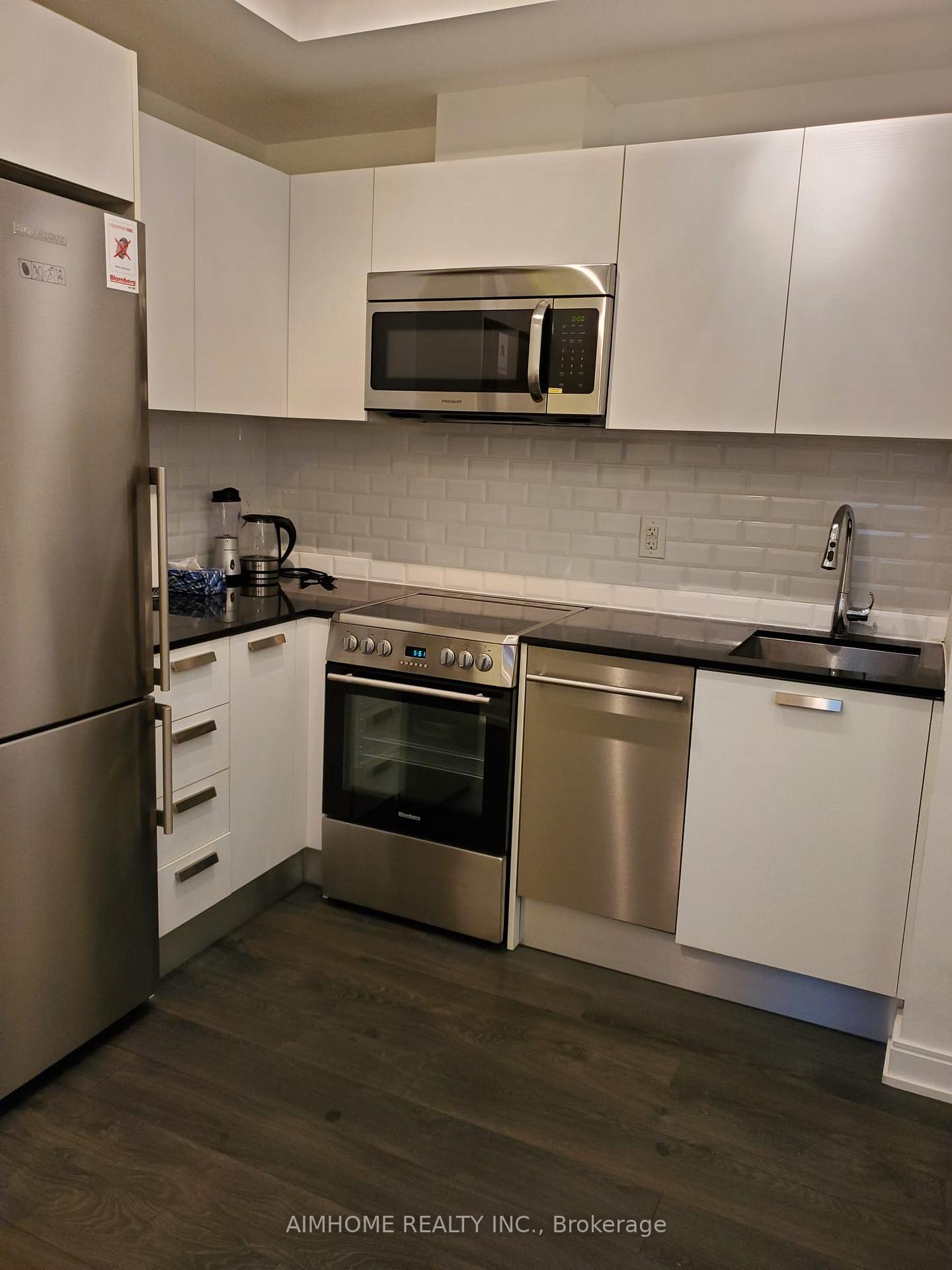 Photo 8 of Unit 2003, 42 Charles Street E, Toronto, Church-Yonge Corridor — HOMEH
