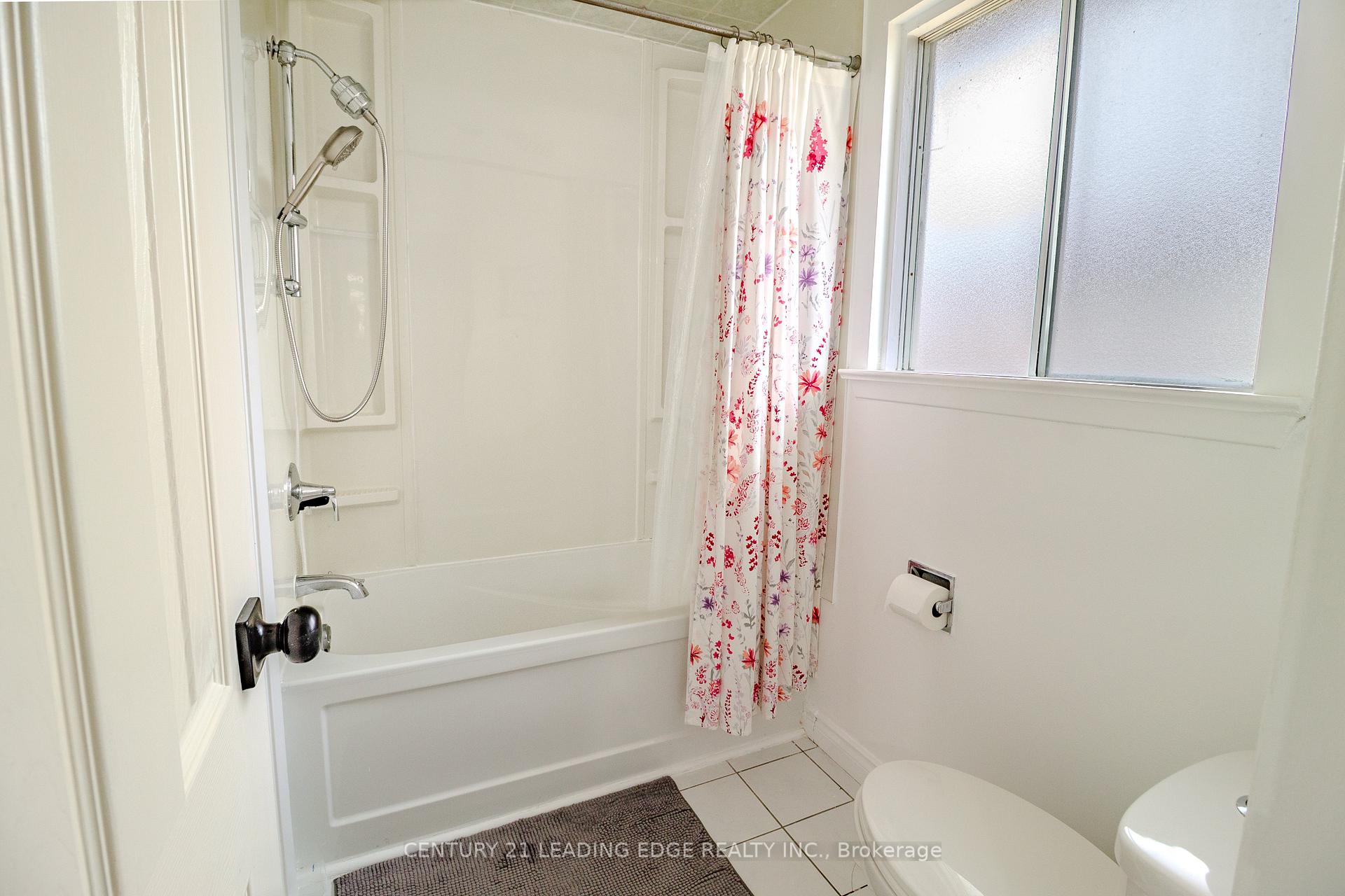 Photo 40 of 6 Jubilee Court, Brampton, Northgate — HOMEH
