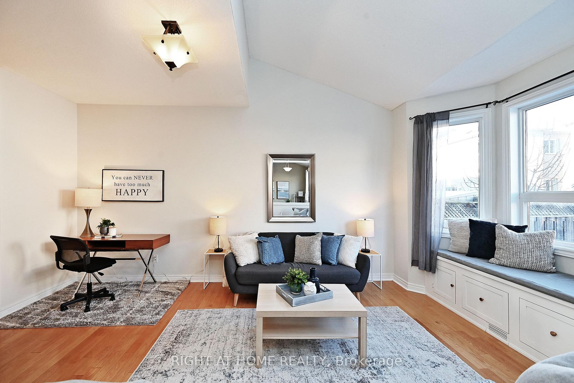 Photo 11 of 58 Valemount Way, Aurora, Bayview Wellington — HOMEH
