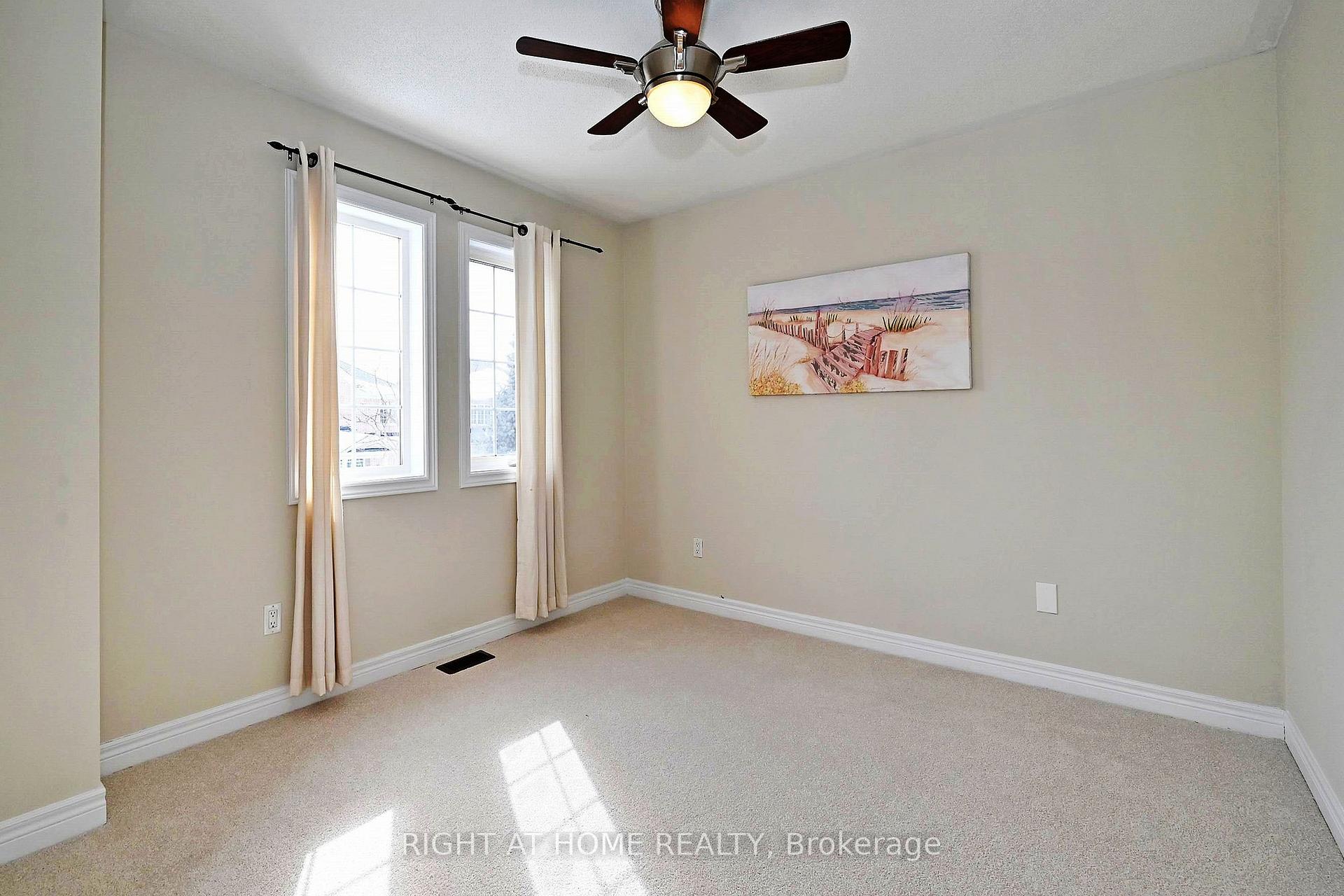 Photo 34 of 58 Valemount Way, Aurora, Bayview Wellington — HOMEH