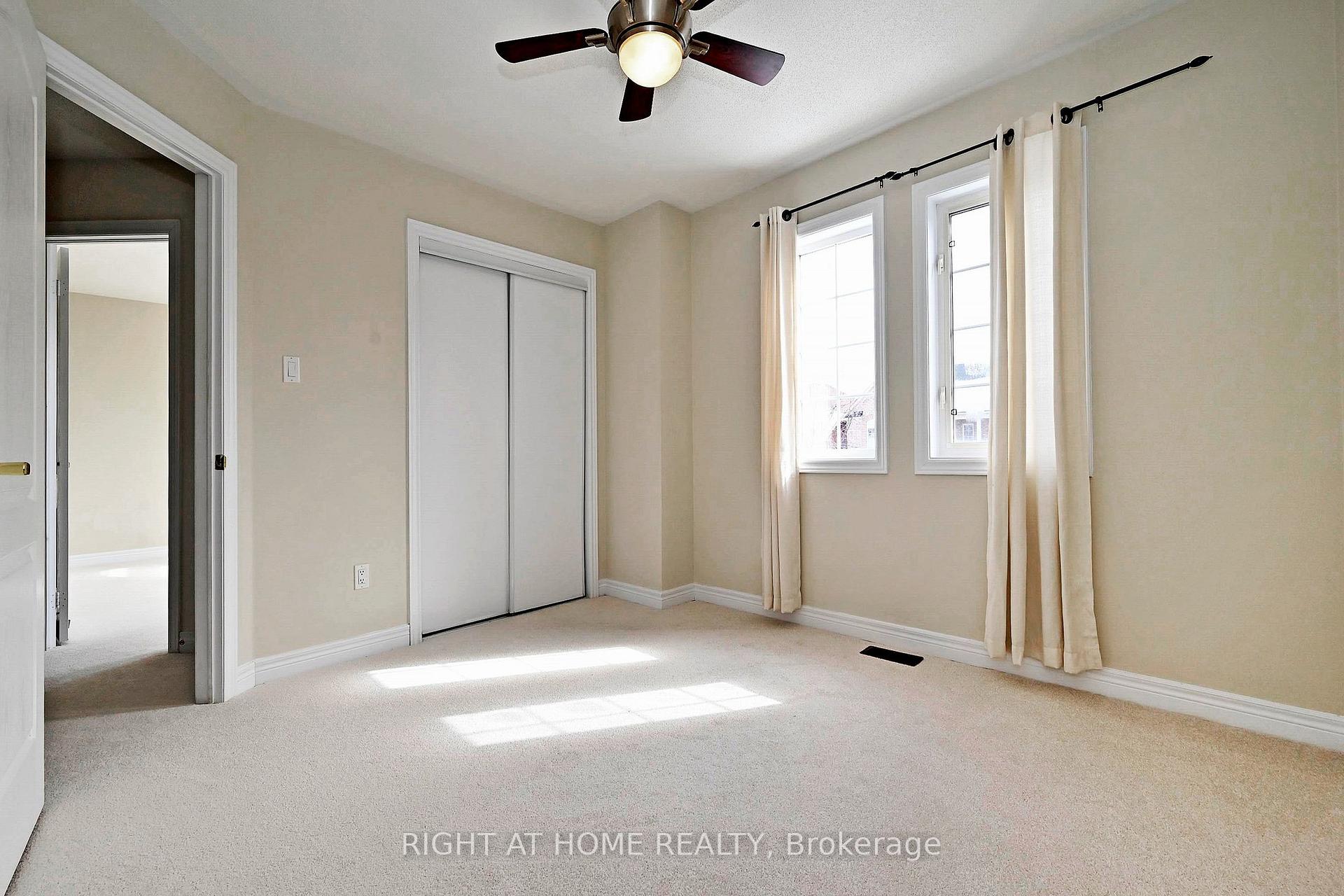 Photo 35 of 58 Valemount Way, Aurora, Bayview Wellington — HOMEH