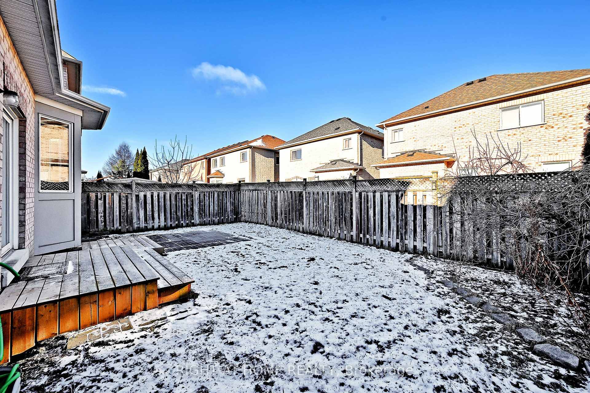 Photo 36 of 58 Valemount Way, Aurora, Bayview Wellington — HOMEH