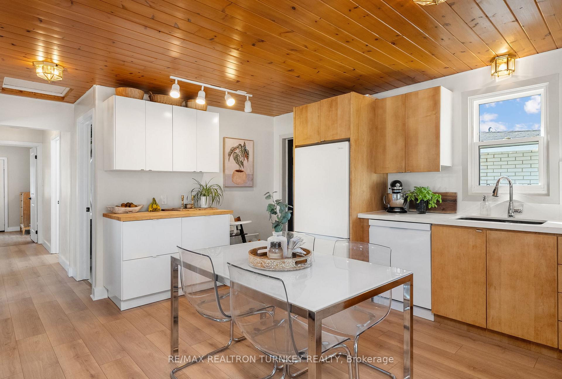 Photo 13 of 86 Simcoe Street, Essa, Angus — HOMEH