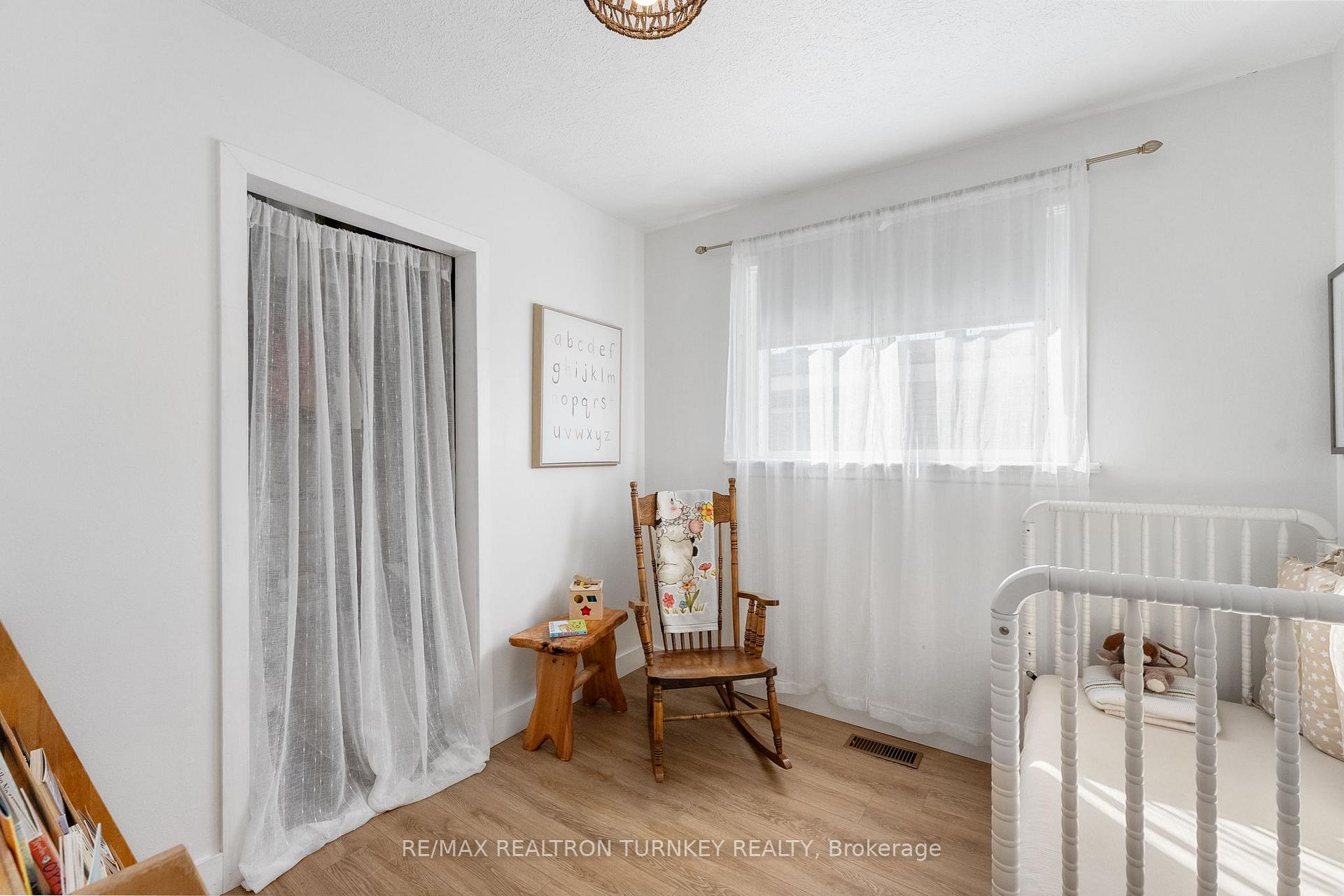 Photo 11 of 86 Simcoe Street, Essa, Angus — HOMEH