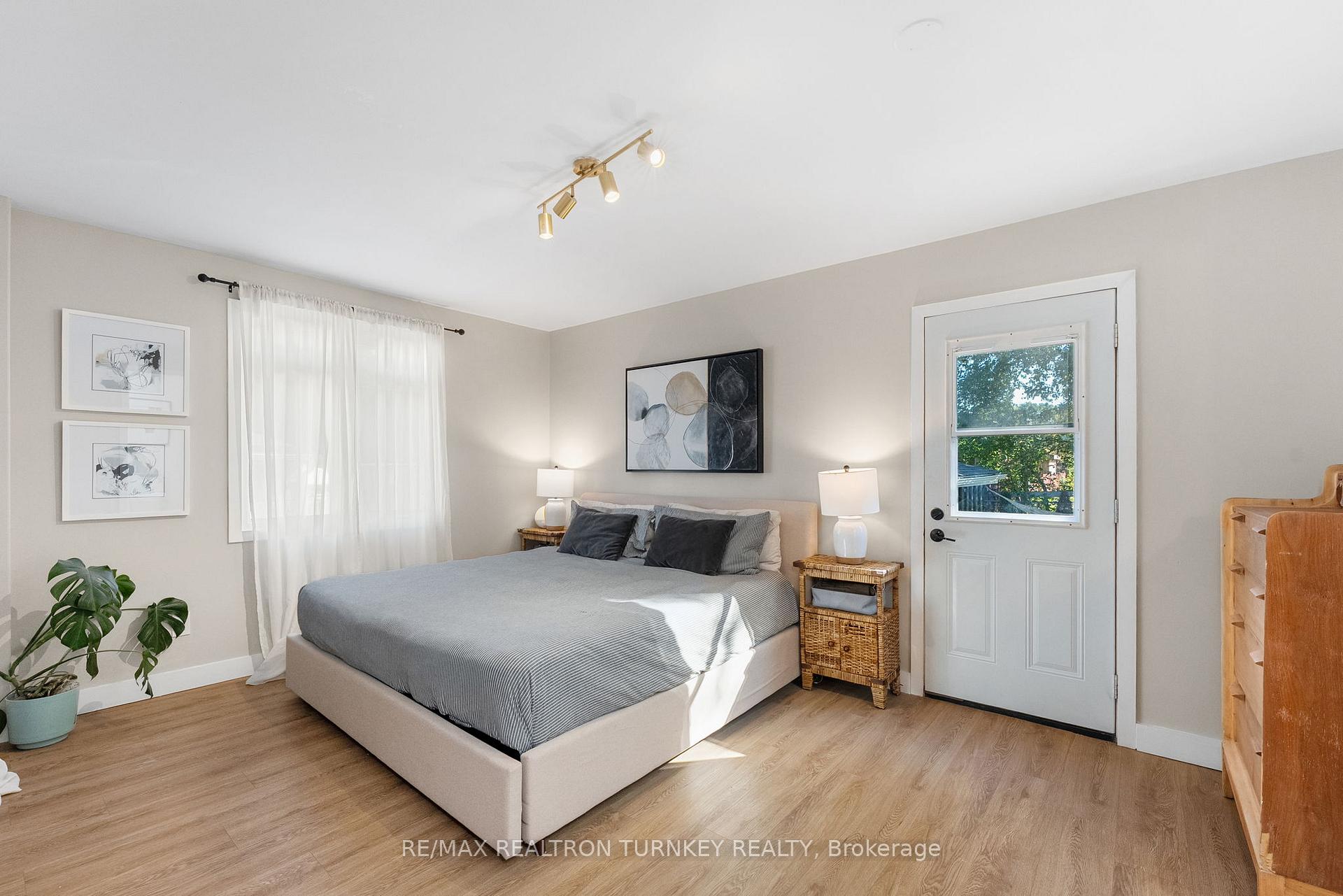 Photo 14 of 86 Simcoe Street, Essa, Angus — HOMEH